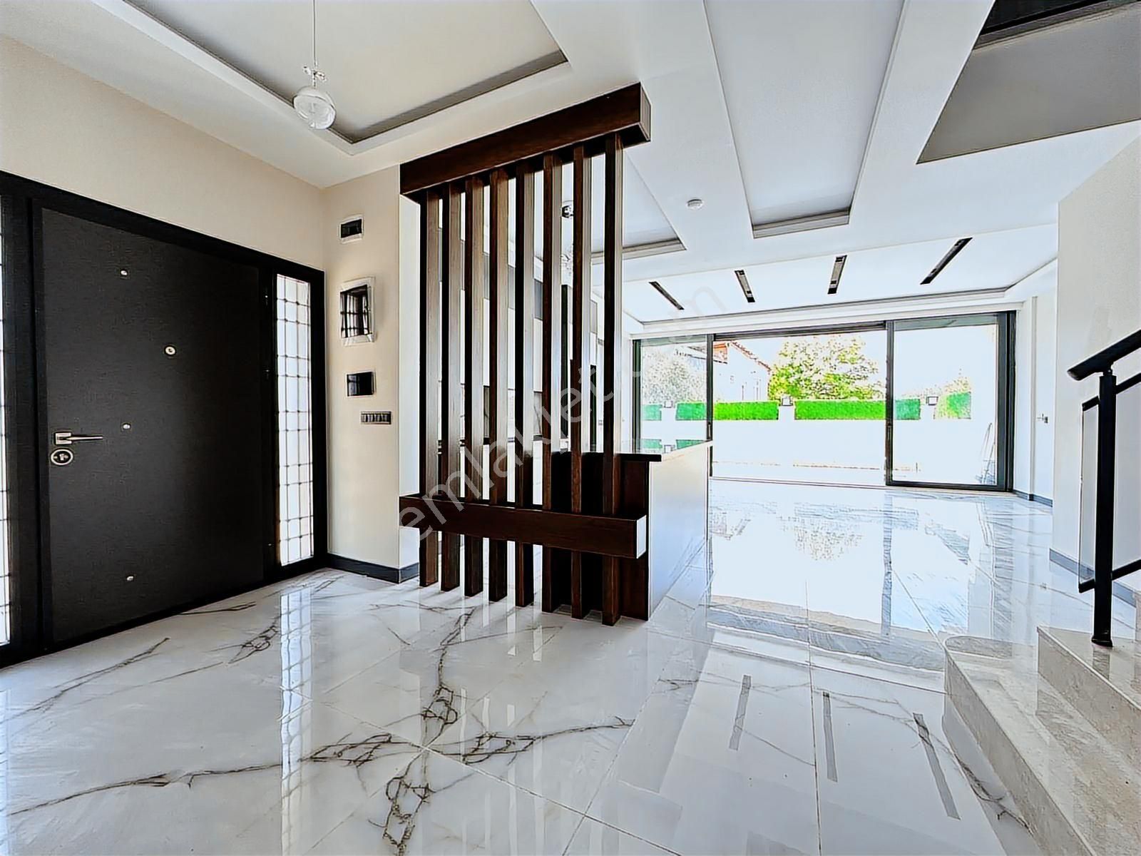 Antalya'da 450 M2 7+1 Havuz 4 Katlı Asansör Ultra Lüks İskanlı - Görsel 28