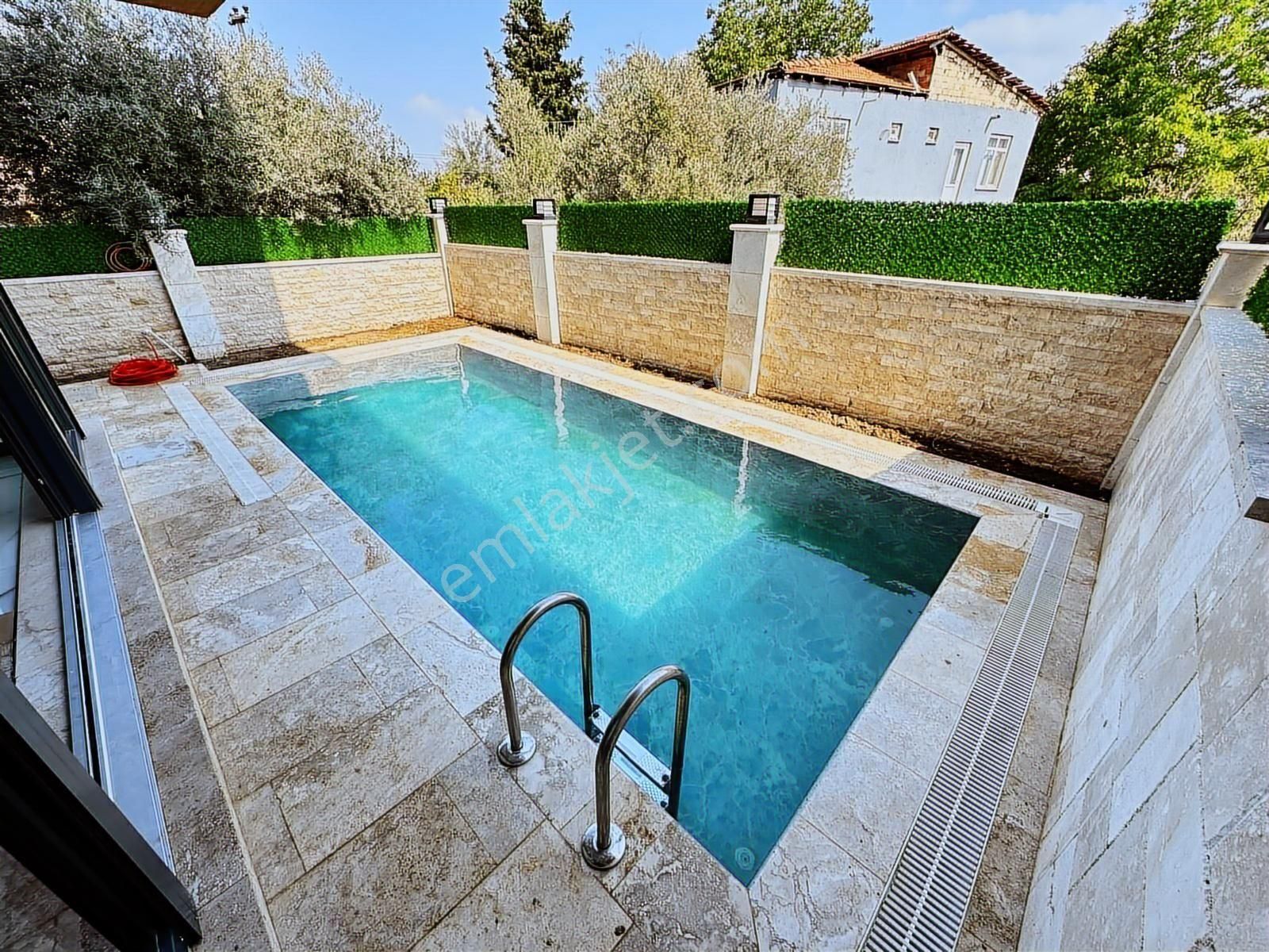 Antalya'da 450 M2 7+1 Havuz 4 Katlı Asansör Ultra Lüks İskanlı - Görsel 4