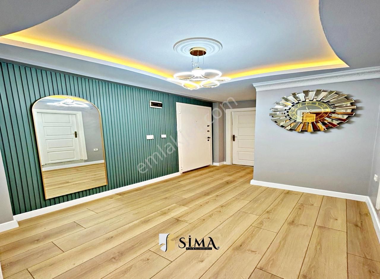 Metrobüsün Dibinde Giriş Kat Seviyesinde Dekorlu 2+1 Satılık Daire - Görsel 18