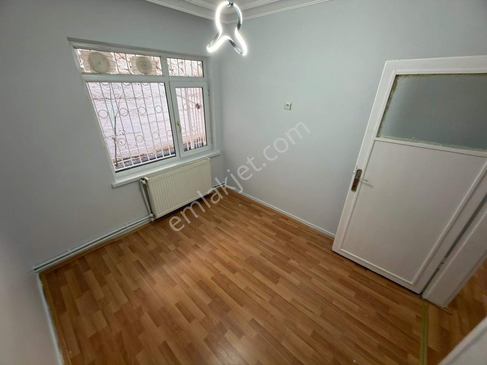 Kariyer'den Etlik'de Lokman Hekim Yakını Yatırımlık 2.5+1 Fırsat Daire - Görsel 24