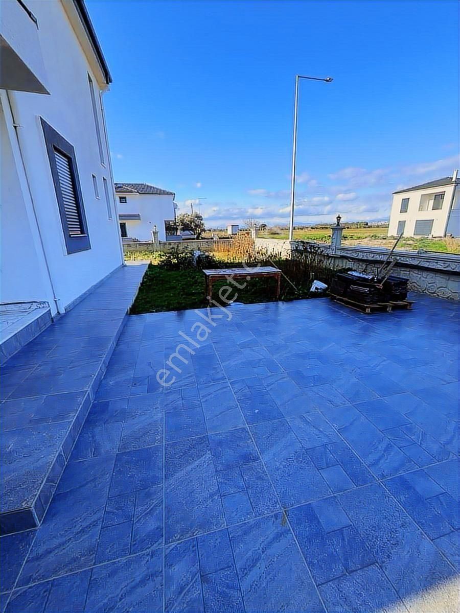 Karayaz'dan Kız-ko Yolunda 343 M2 Satılık Müstakil Villa