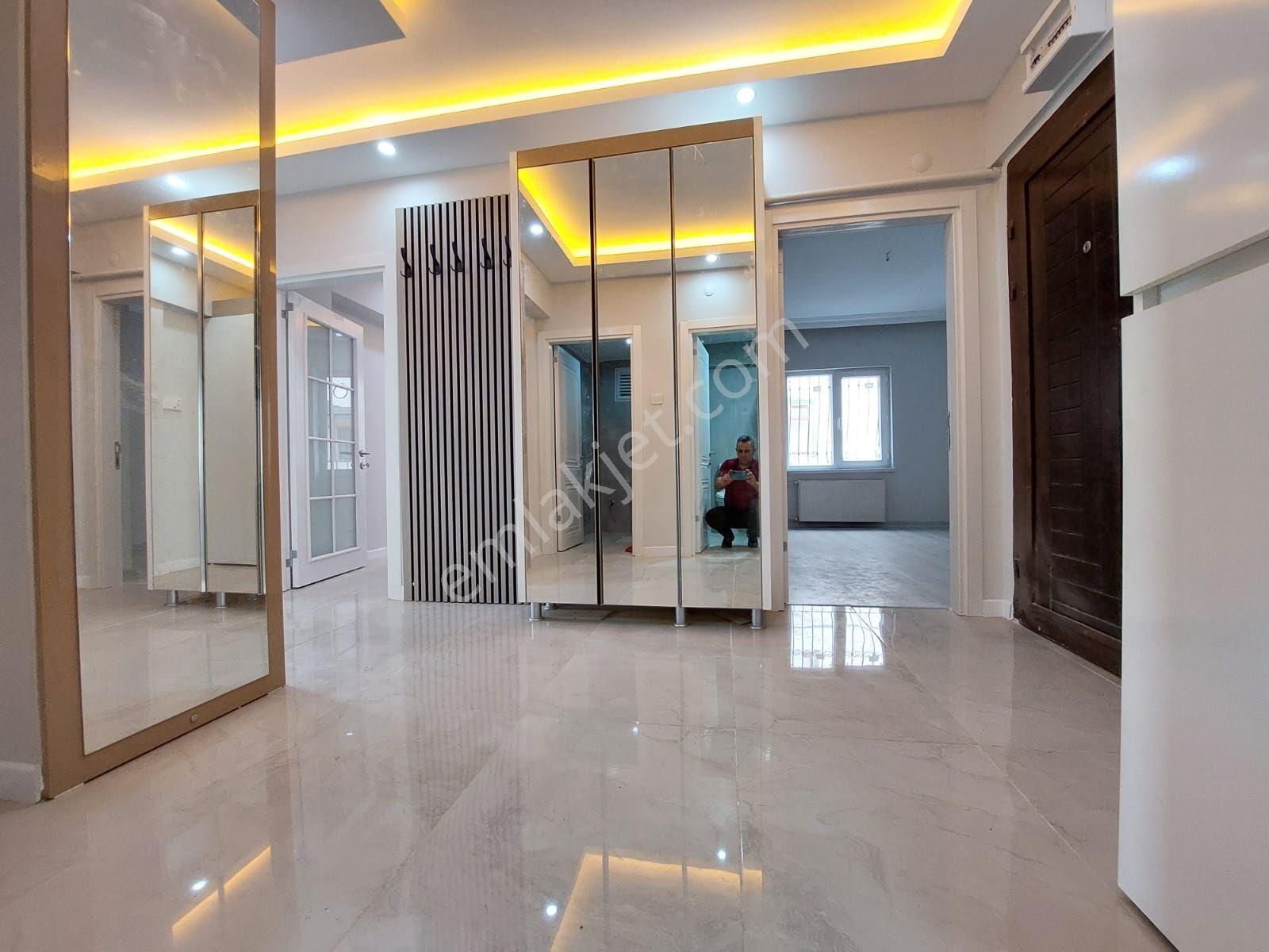 Fırsat__piyade Mah.'de__satılık__1.kat 3+1__ful+ful__ön Cephe - Görsel 3