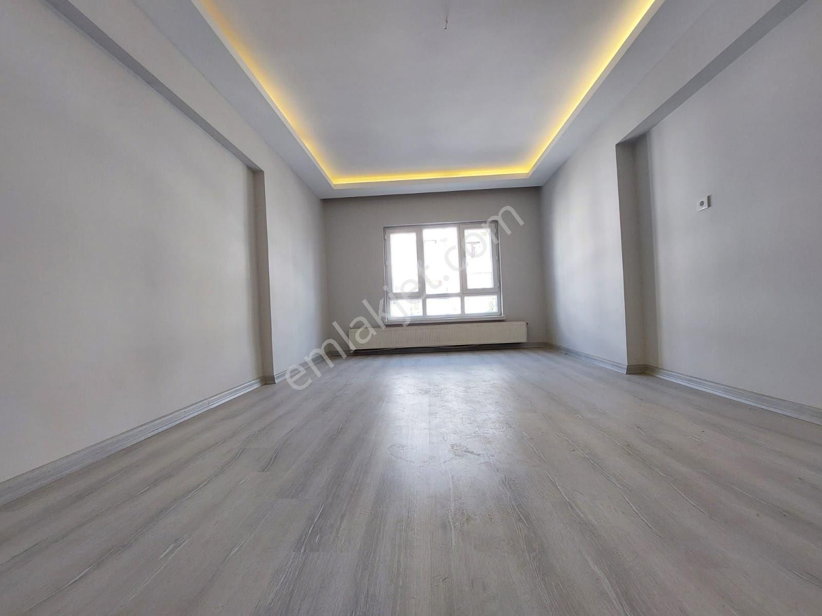 Fırsat__piyade Mah.'de__satılık__1.kat 3+1__ful+ful__ön Cephe