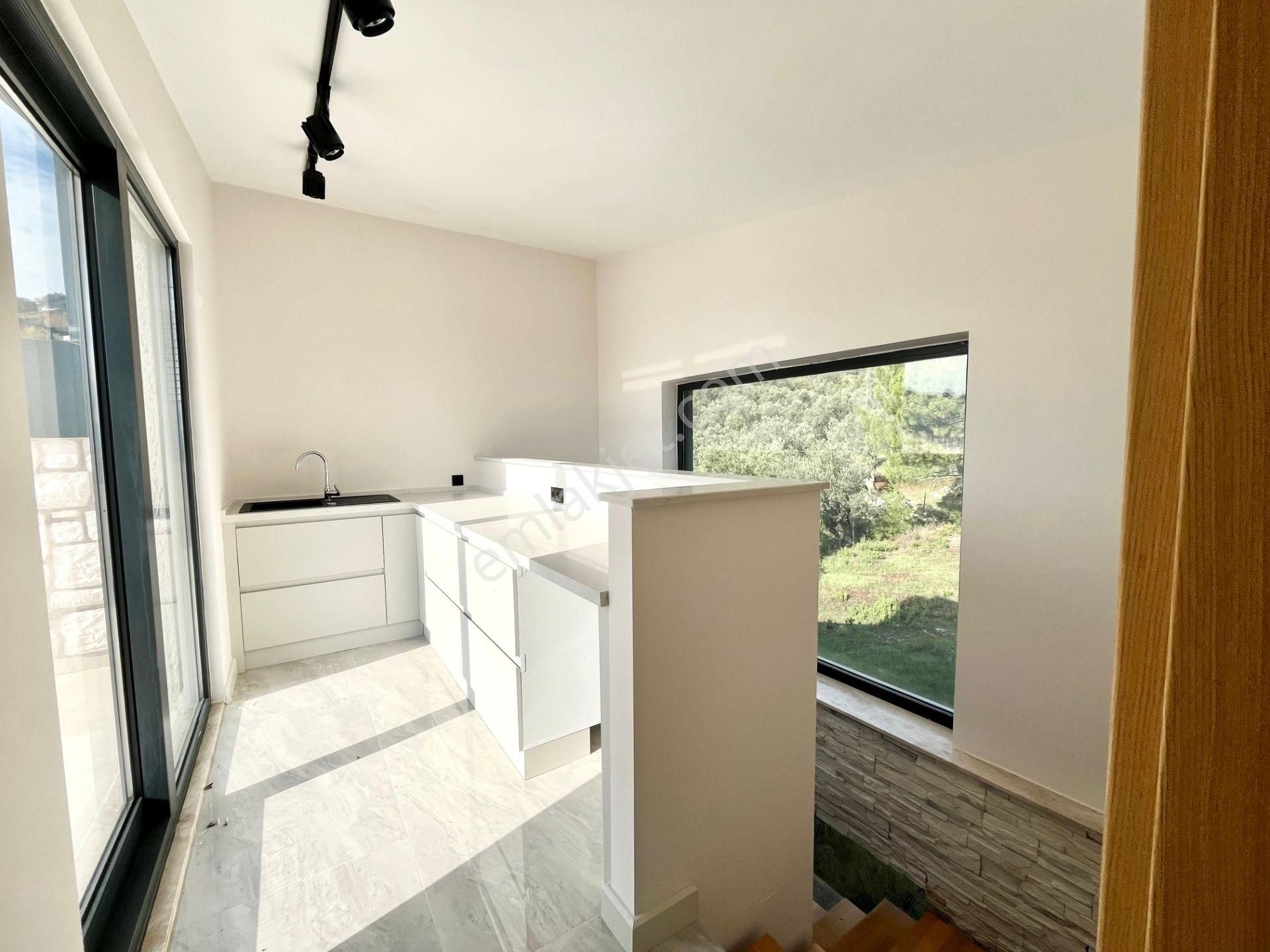 Yükselden Güre'de Saunalı Havuzlu Şık Tasarım Ultra Lux 4+1villa - Görsel 24