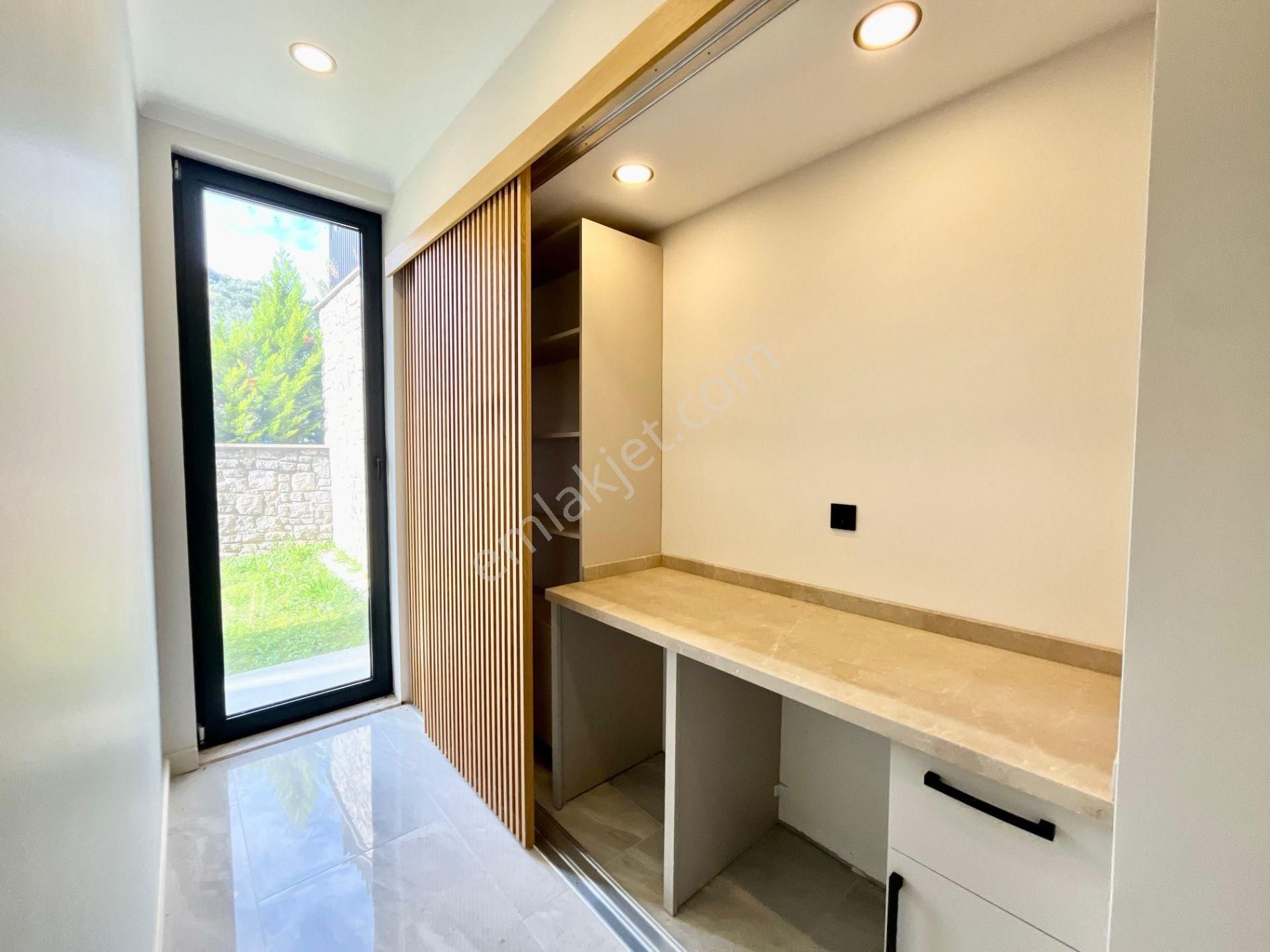 Yükselden Güre'de Saunalı Havuzlu Şık Tasarım Ultra Lux 4+1villa - Görsel 31