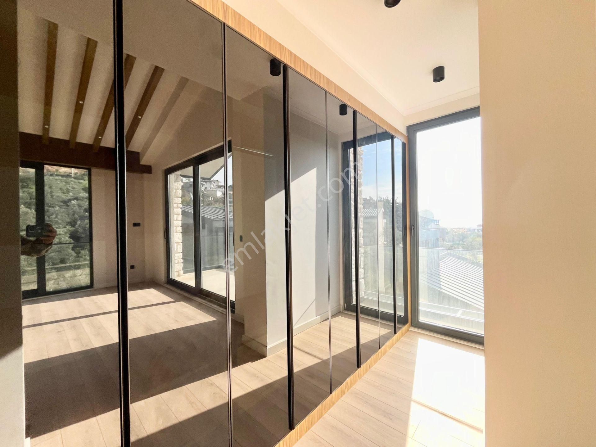 Yükselden Güre'de Saunalı Havuzlu Şık Tasarım Ultra Lux 4+1villa - Görsel 14