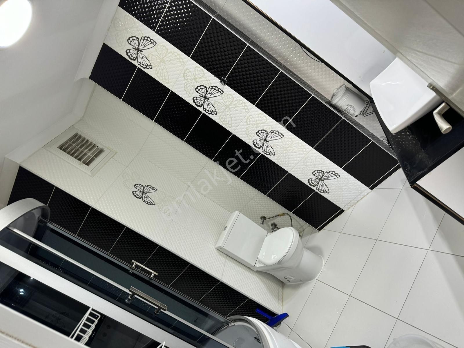 Karayaz'dan Cadde Üzeri Acil Satılık Ebeveyn Banyolu 3+1 Daire - Görsel 6