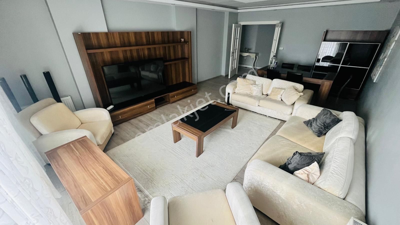 Karayaz'dan Cadde Üzeri Acil Satılık Ebeveyn Banyolu 3+1 Daire - Görsel 12