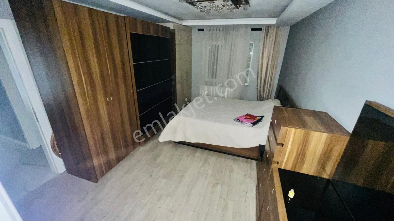 Karayaz'dan Cadde Üzeri Acil Satılık Ebeveyn Banyolu 3+1 Daire - Görsel 14