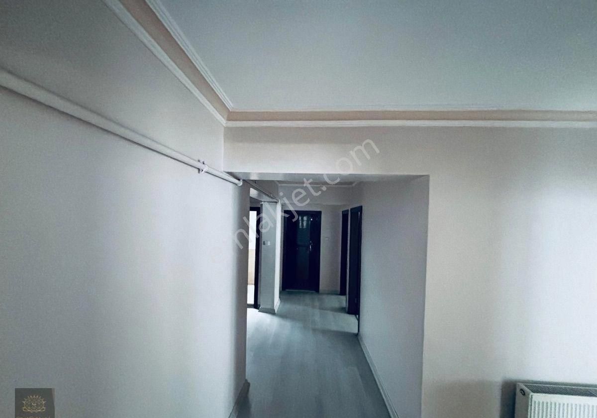 Acil Satılık Topçu Mahallesinde 3+1 - Görsel 24