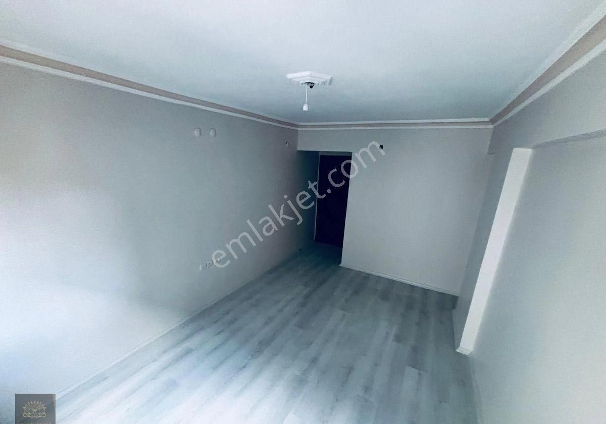 Acil Satılık Topçu Mahallesinde 3+1 - Görsel 33