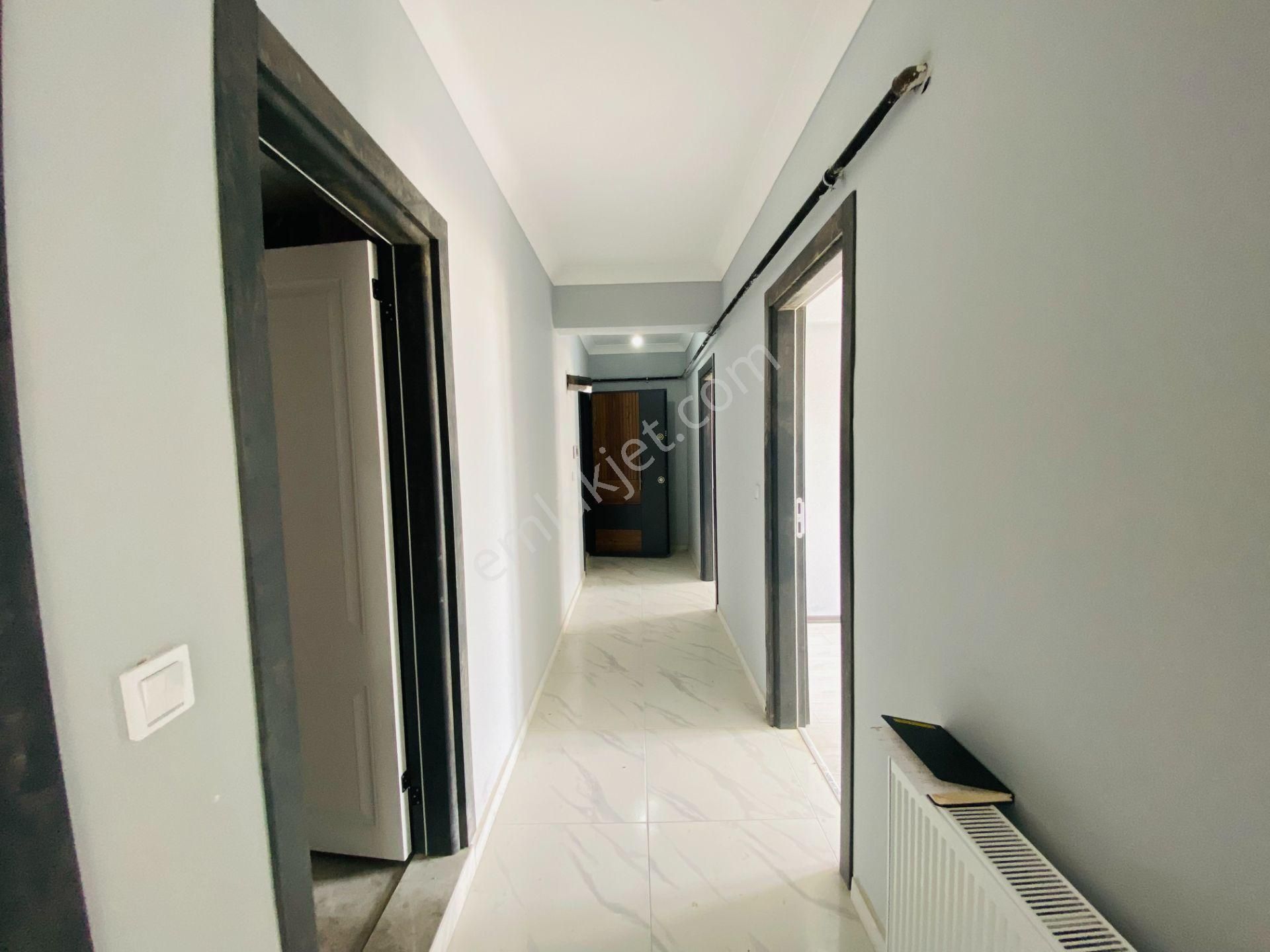 Güven'den Kapaklı'da Caddeye,servislere Yakın,k.otoparklı 2+1 Ev - Görsel 21