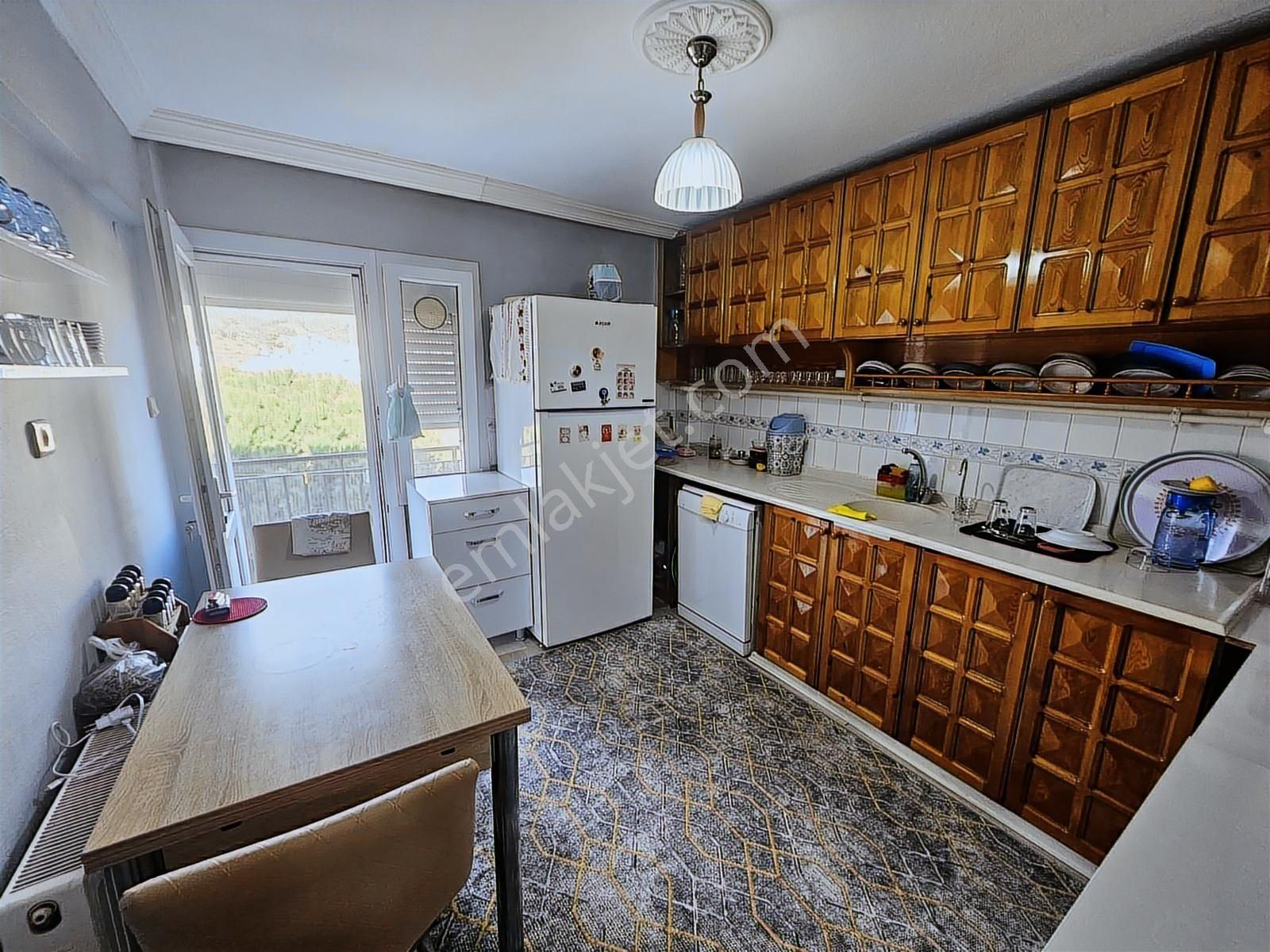 Söke Konak Mahallesinde Satılık 3+1 Doğalgazlı Daire - Görsel 4