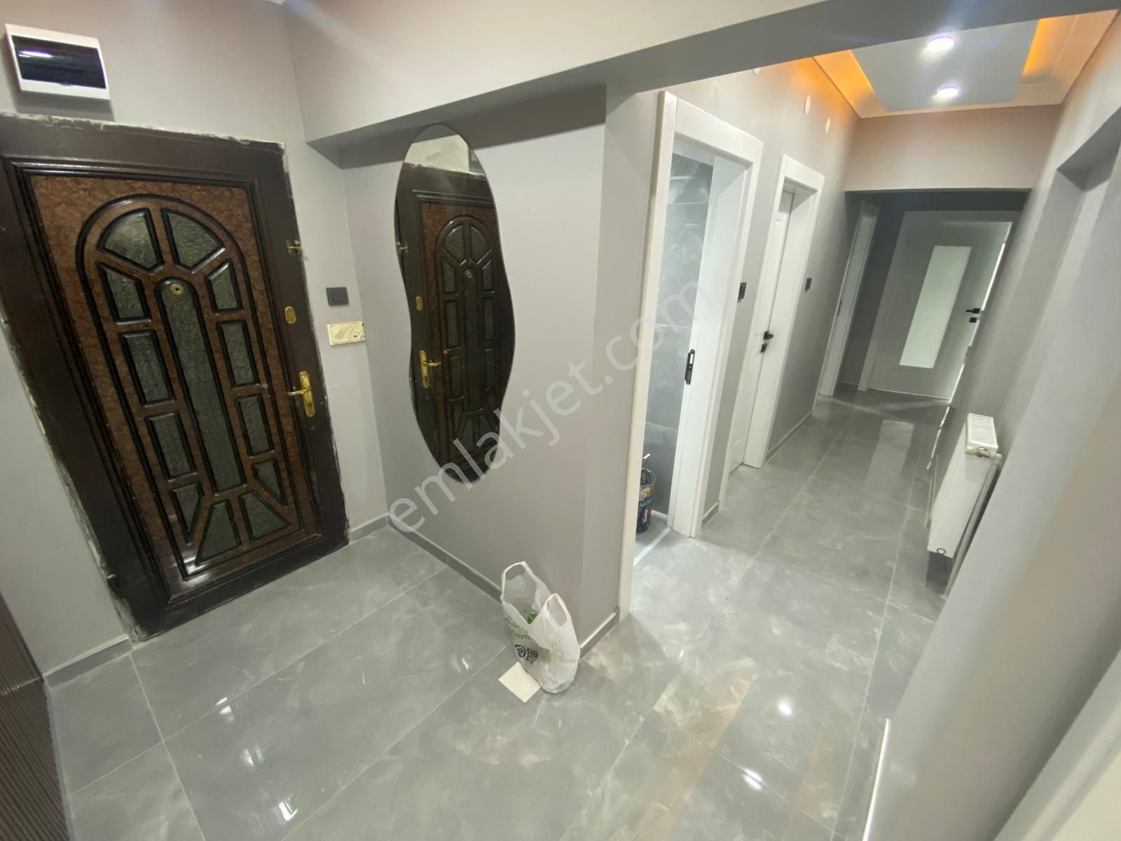 Gazi Osman Paşada 3+1 Sitede Yüksek Giriş Daire!