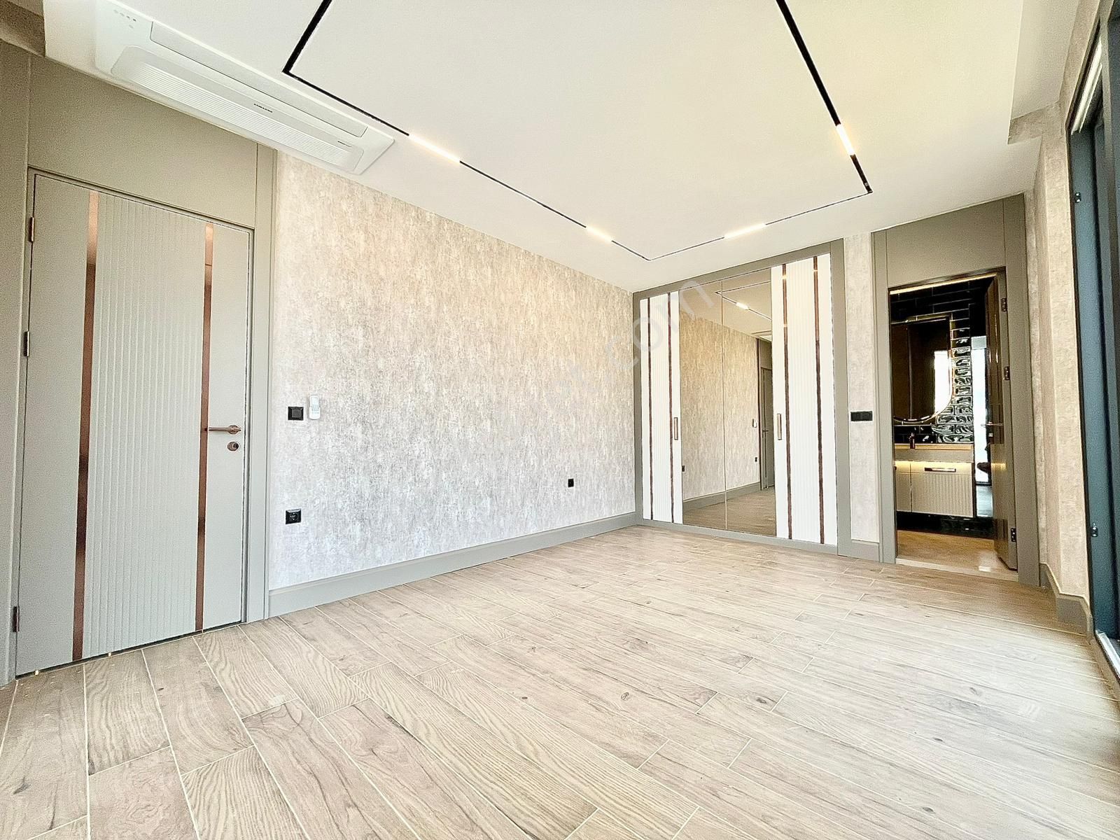 Yükselden Satılık Gürede Ultra Lux Sitede Havuzlu Tam Bağımsız 4+1 Villa - Görsel 32