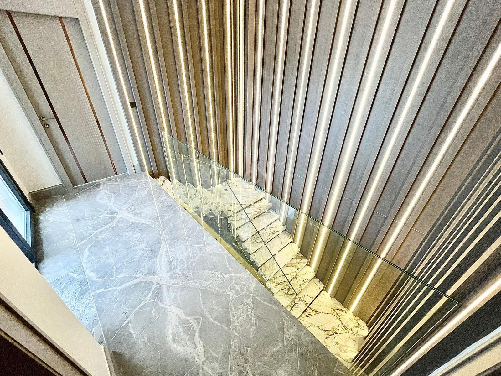 Yükselden Satılık Gürede Ultra Lux Sitede Havuzlu Tam Bağımsız 4+1 Villa - Görsel 16