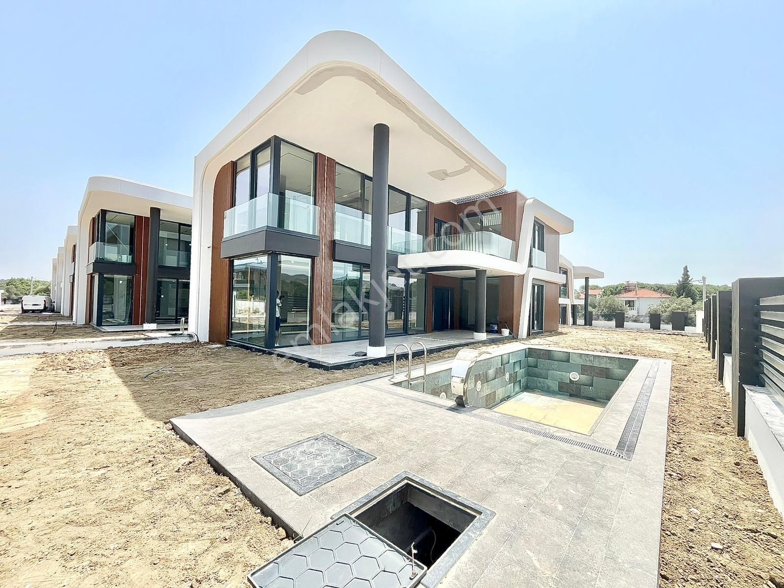 Yükselden Satılık Gürede Ultra Lux Sitede Havuzlu Tam Bağımsız 4+1 Villa - Görsel 11