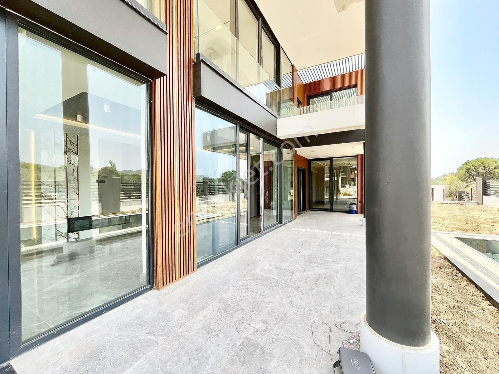 Yükselden Satılık Gürede Ultra Lux Sitede Havuzlu Tam Bağımsız 4+1 Villa - Görsel 10