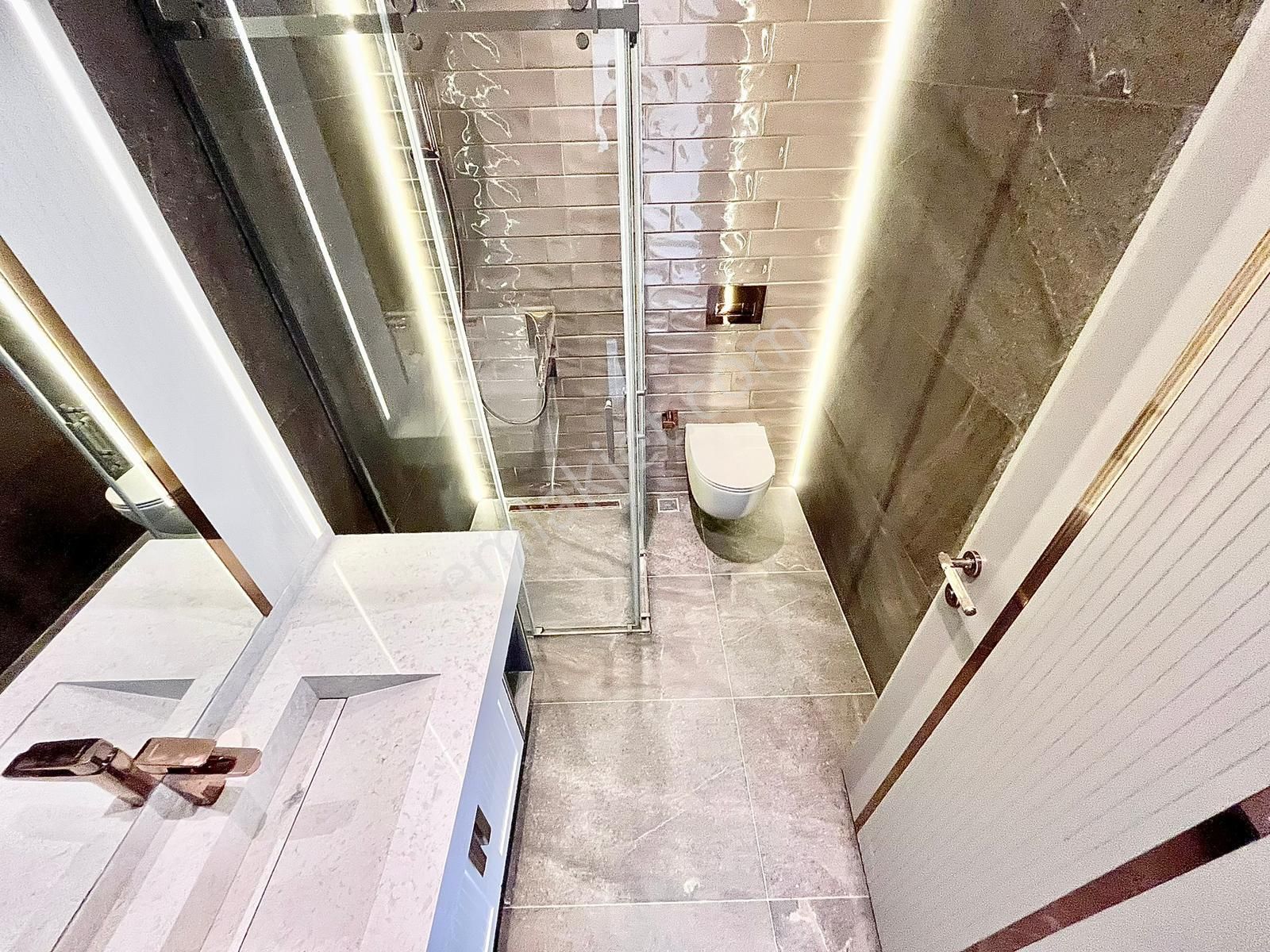 Yükselden Satılık Gürede Ultra Lux Sitede Havuzlu Tam Bağımsız 4+1 Villa - Görsel 17