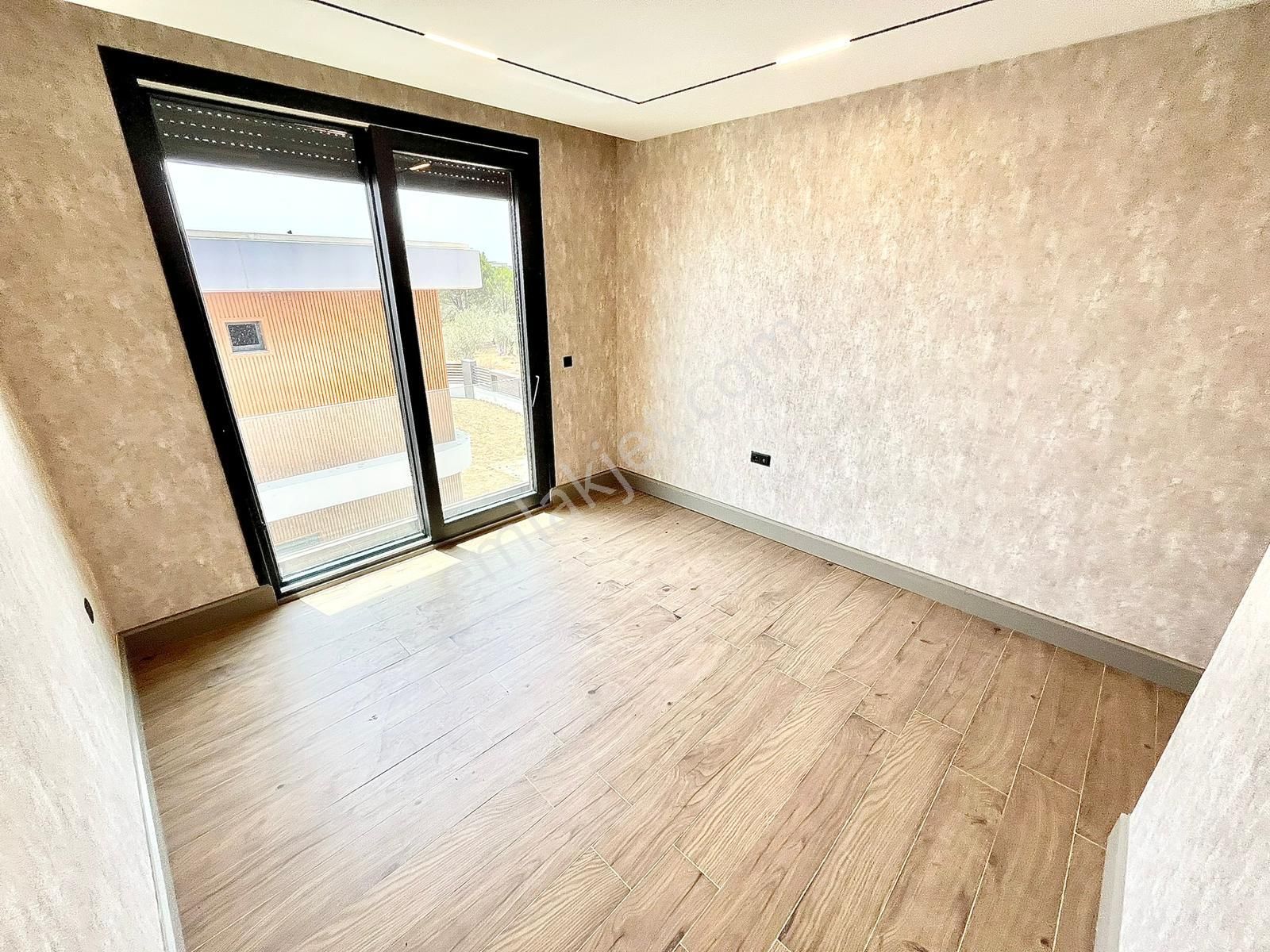 Yükselden Satılık Gürede Ultra Lux Sitede Havuzlu Tam Bağımsız 4+1 Villa - Görsel 20