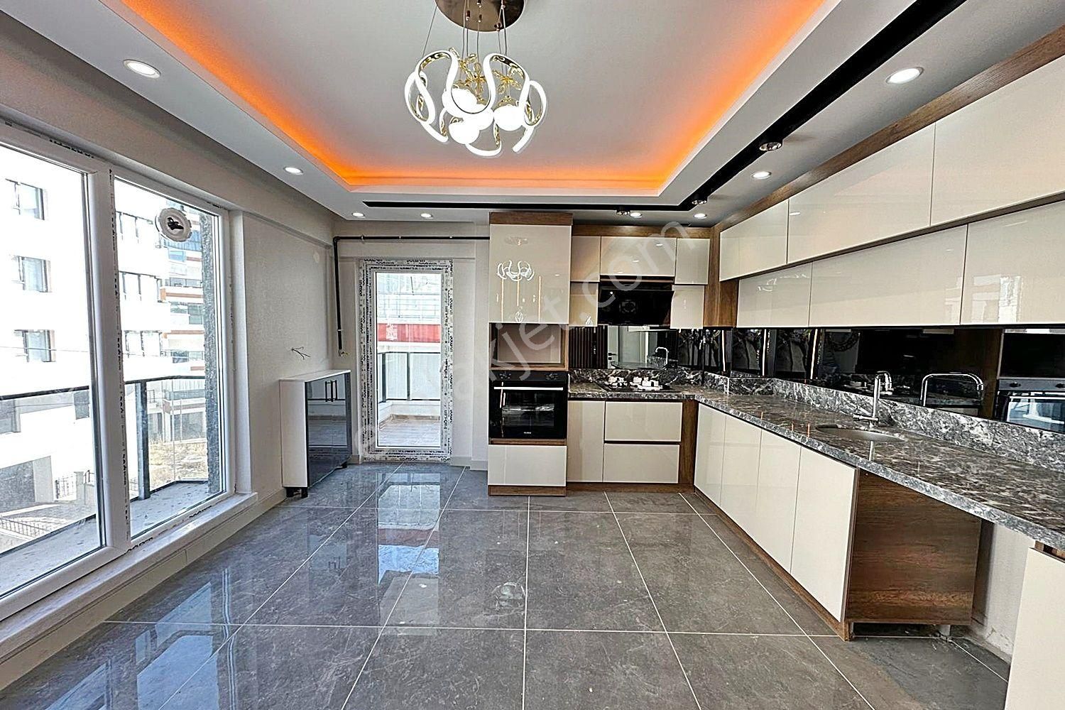 Karakaya'da Şık Tasarım & Prestijli Yapısı İle Lüks 3+1 Daire!!! - Görsel 3