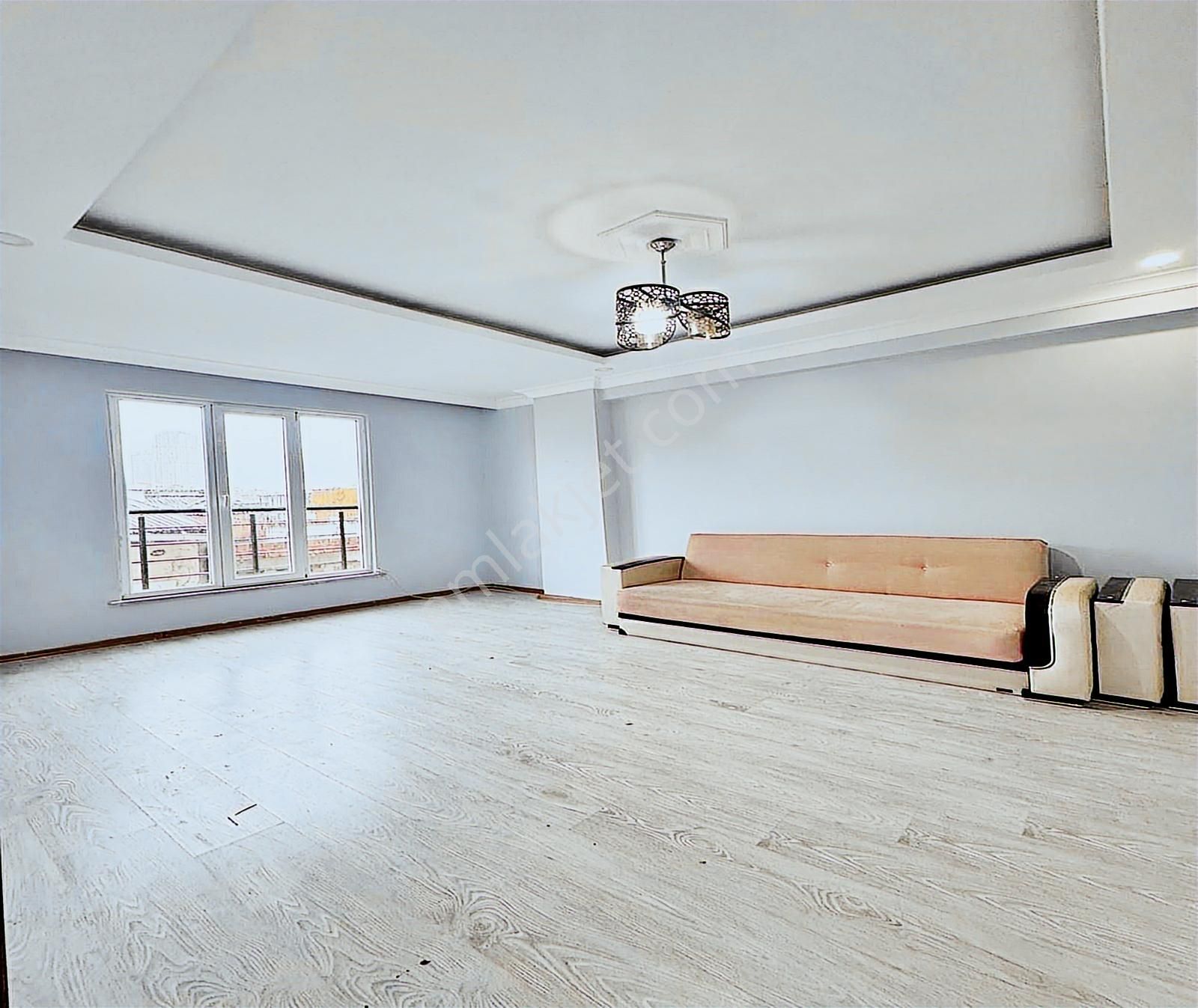 Metrobüse Yakın 5 Dakika Mesafede 1.kat 2+1 100m2 2.850.000 Tl - Görsel 16