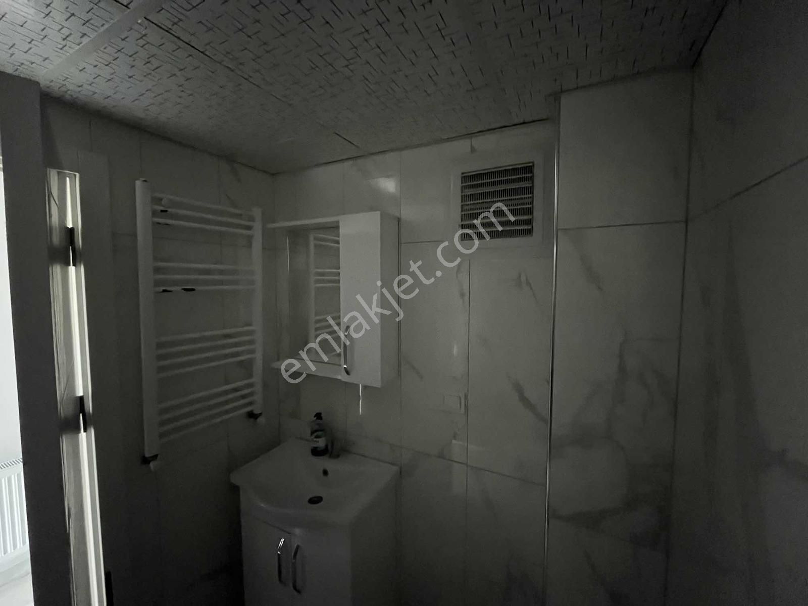 Gültepe Mahallesinde Kiralık 1+1 Daire - Görsel 18