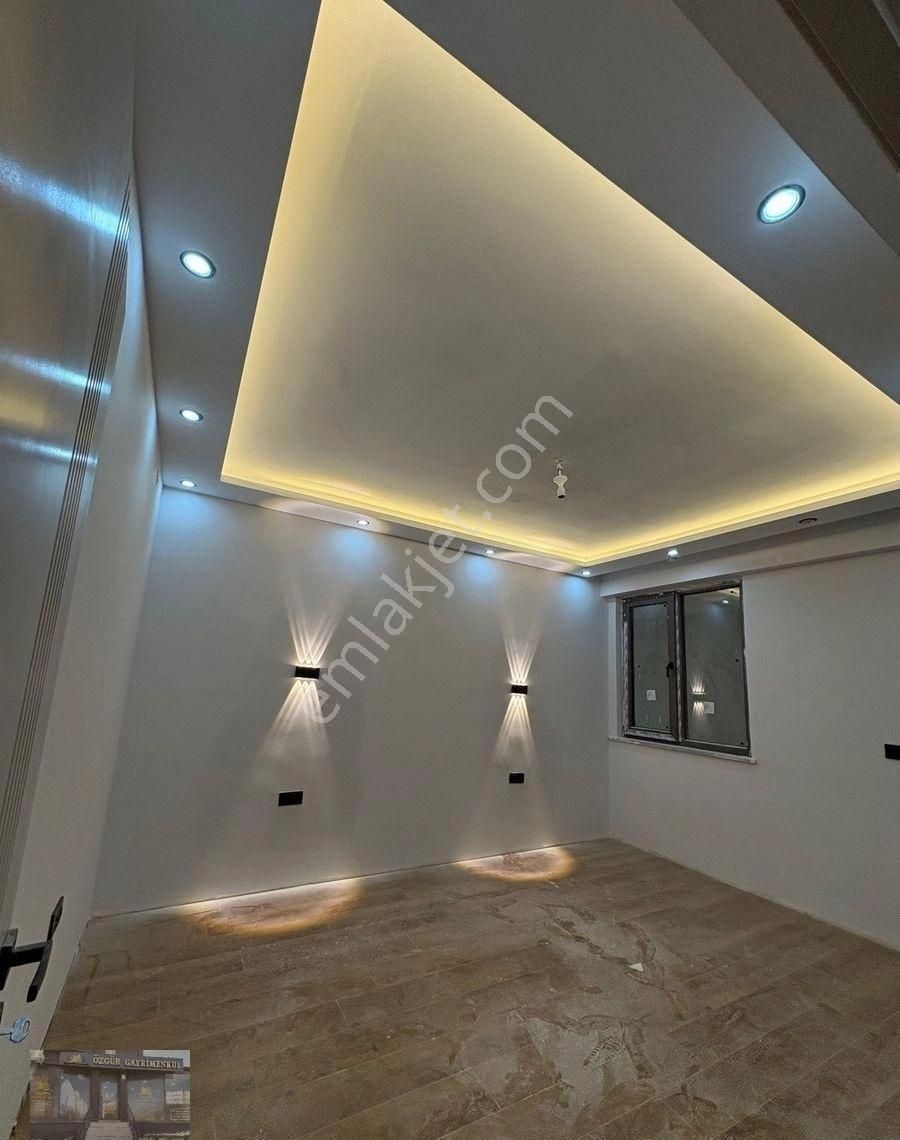 Ömerağa Mahallesin De Bahçeli Satılık Lüks 2+1 Daire - Görsel 2