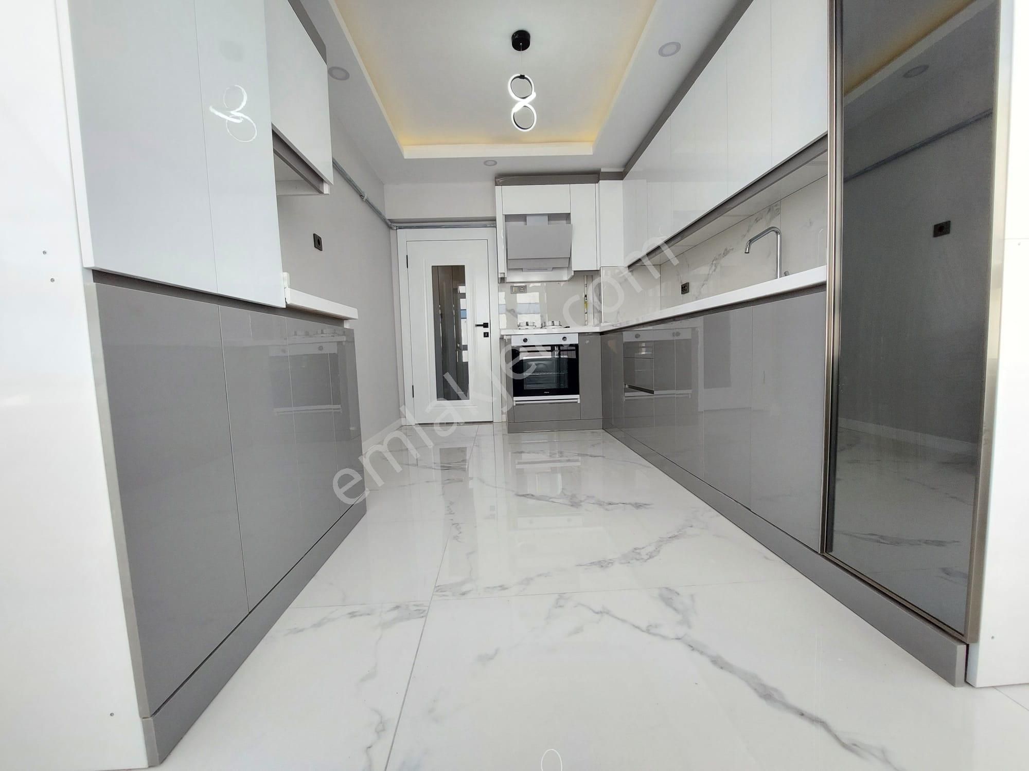 Elvan Mah De A Life Hastane Yakını Satılık 3+1 Kat Ta Ful Yapılı Geniş Daire - Görsel 2