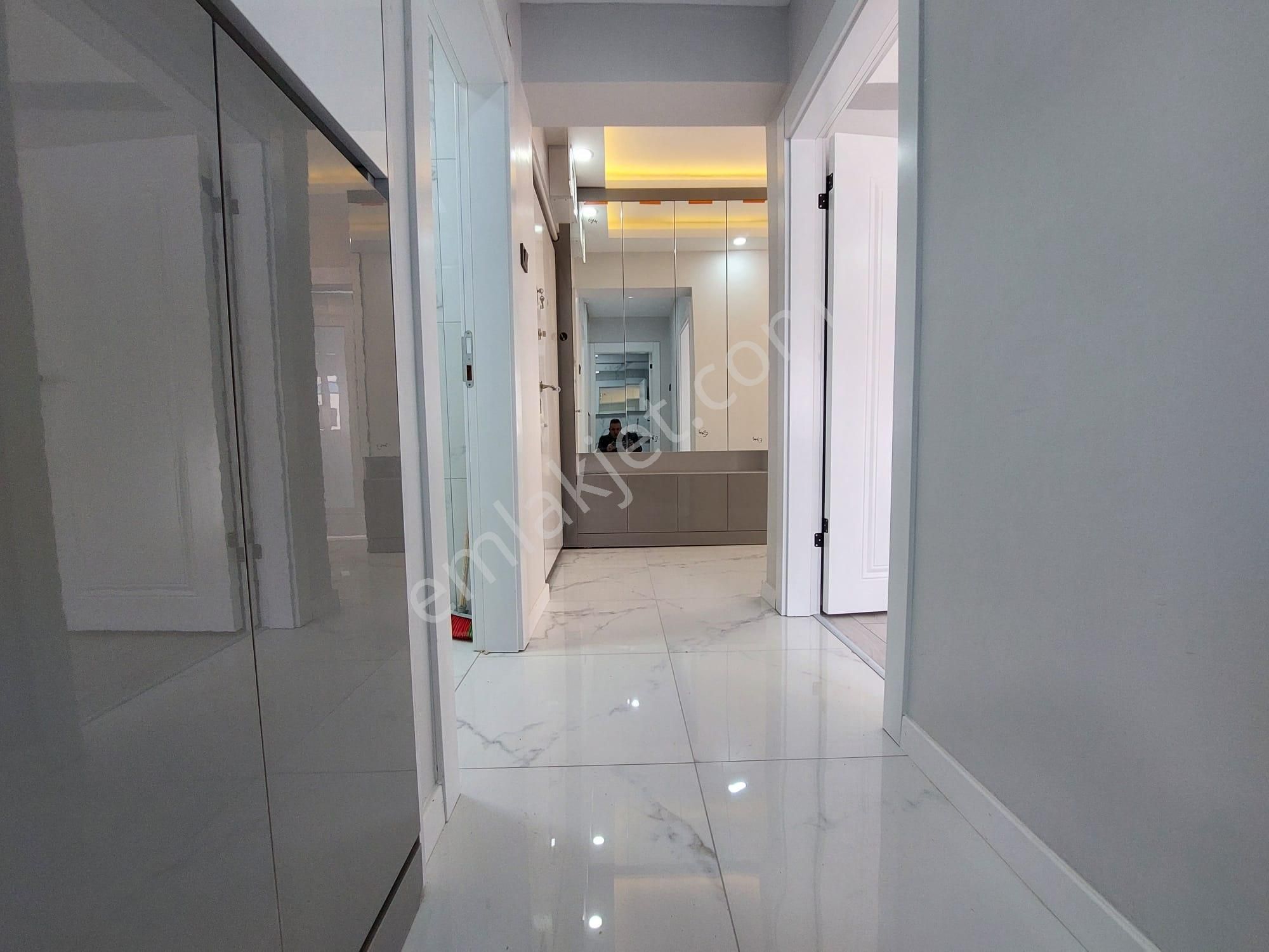 Elvan Mah De A Life Hastane Yakını Satılık 3+1 Kat Ta Ful Yapılı Geniş Daire - Görsel 20