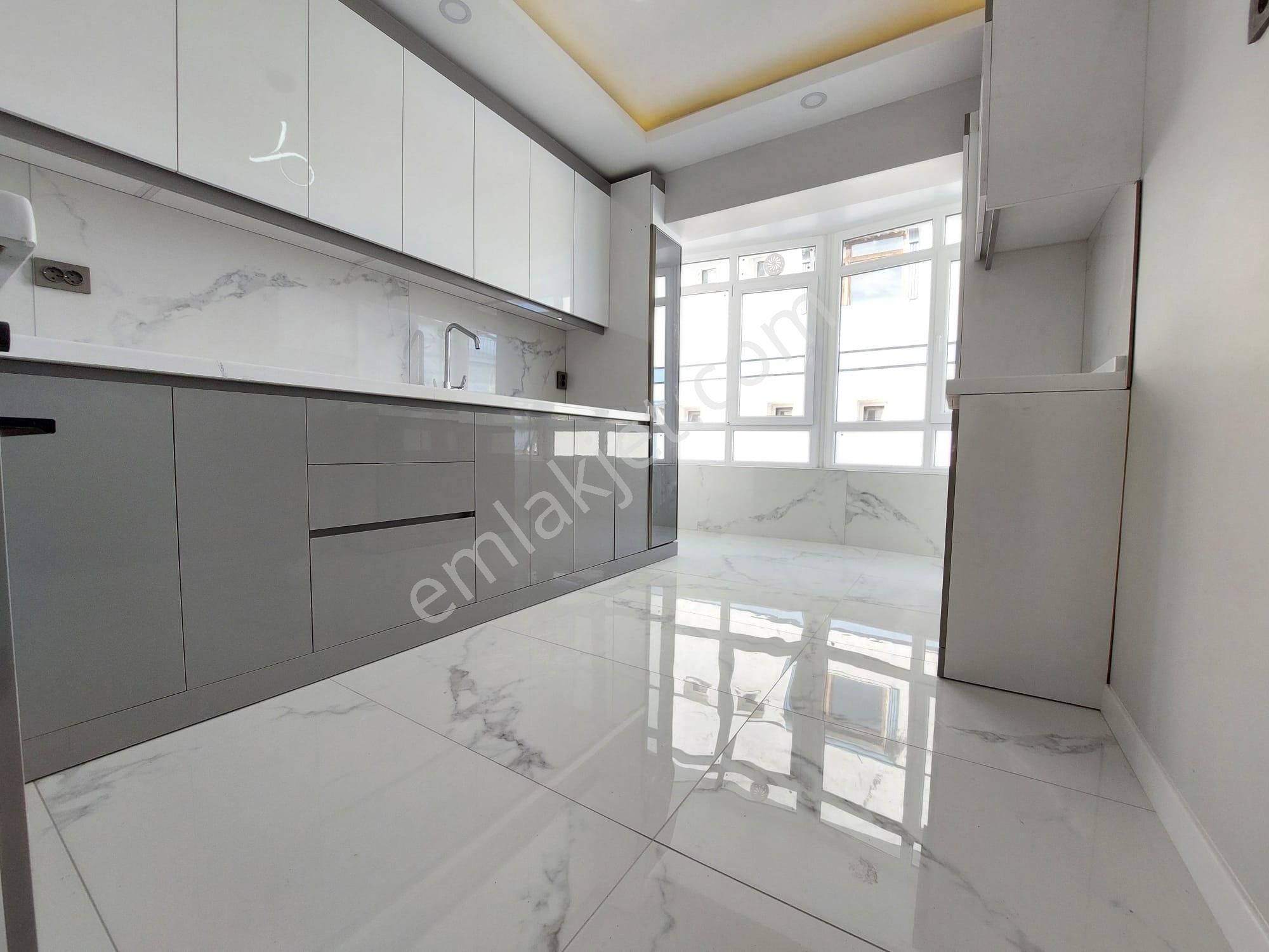 Elvan Mah De A Life Hastane Yakını Satılık 3+1 Kat Ta Ful Yapılı Geniş Daire - Görsel 7