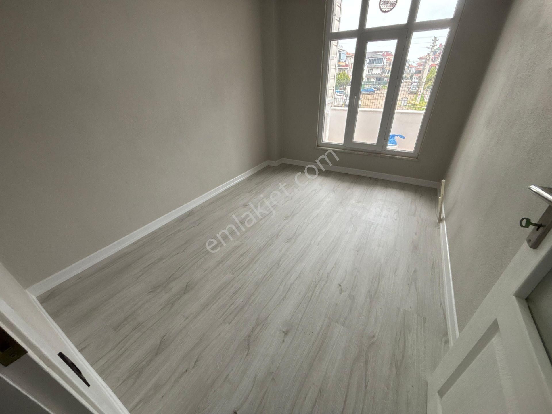 Sakarya Karasu Da Yalı Mah’de Denize Sıfır 1+1 Daire !! Pazarlıklı - Görsel 5