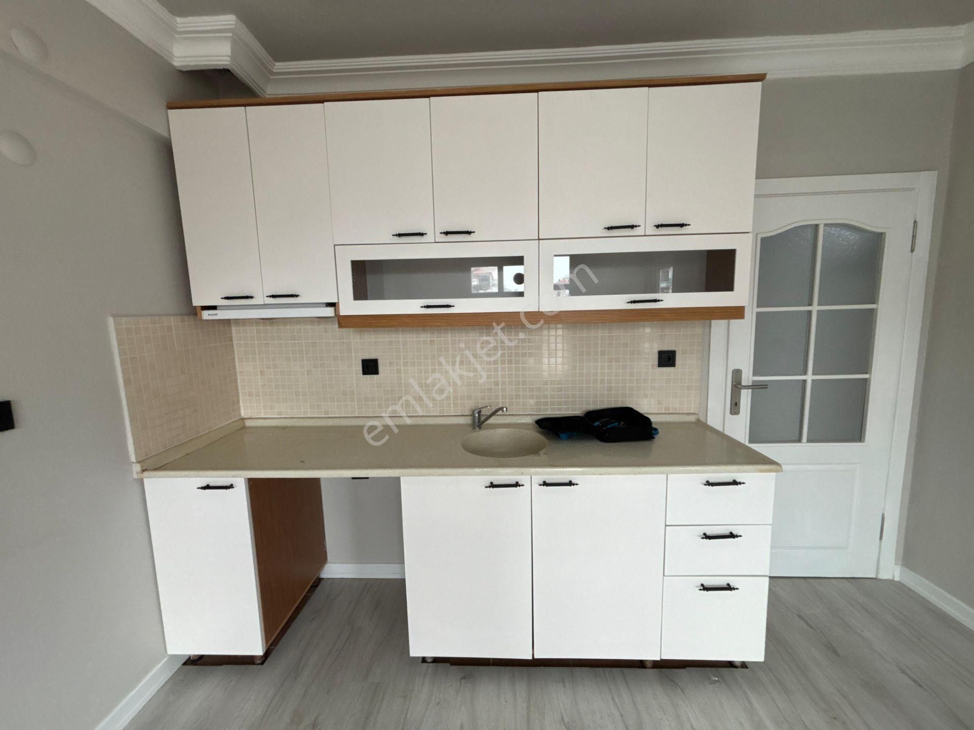 Sakarya Karasu Da Yalı Mah’de Denize Sıfır 1+1 Daire !! Pazarlıklı - Görsel 6