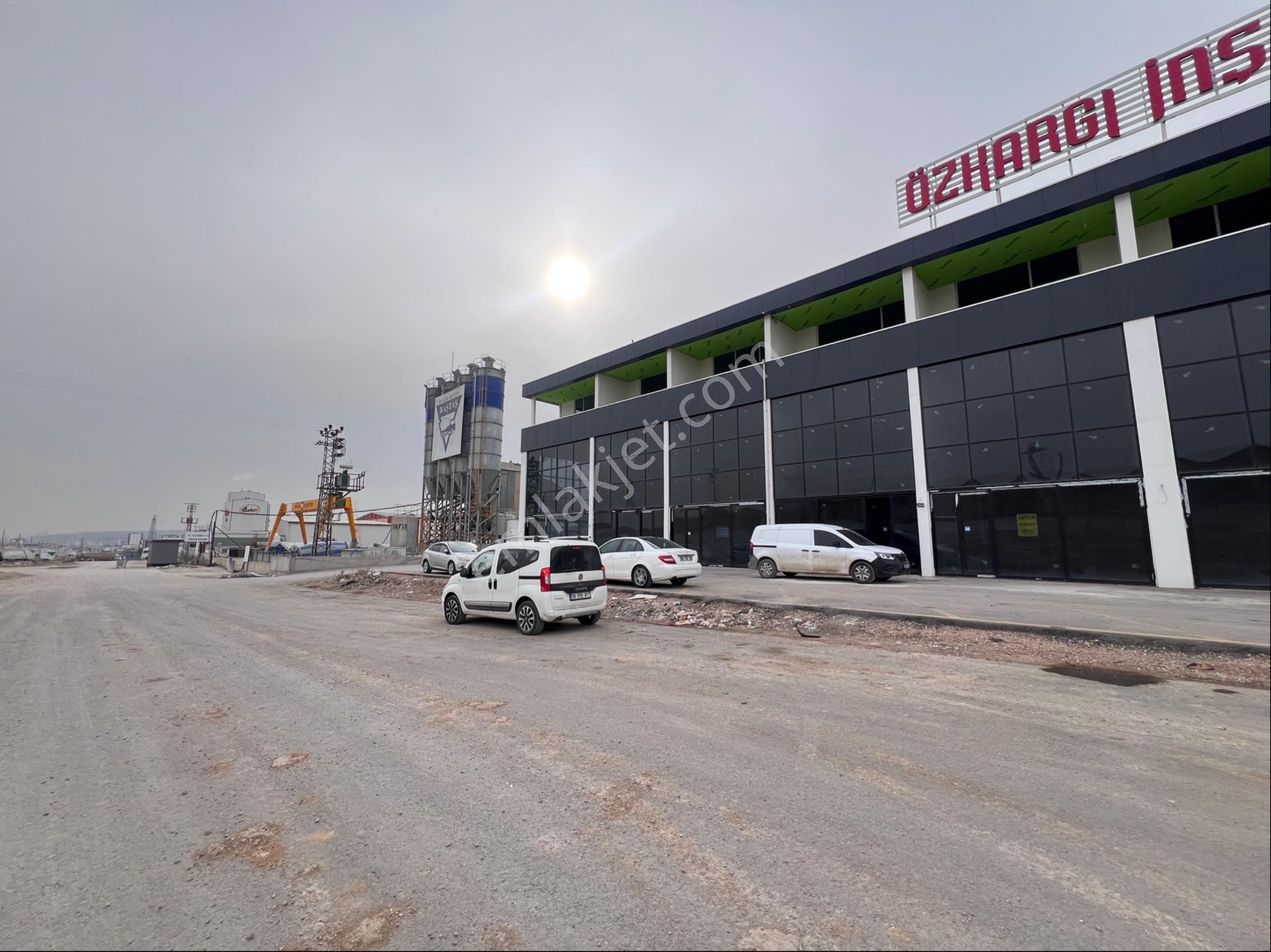 Fevzi Çakmak Mah. Her İş Koluna Uygun Sıfır 90m2 Kiralık Dükkan - Görsel 3