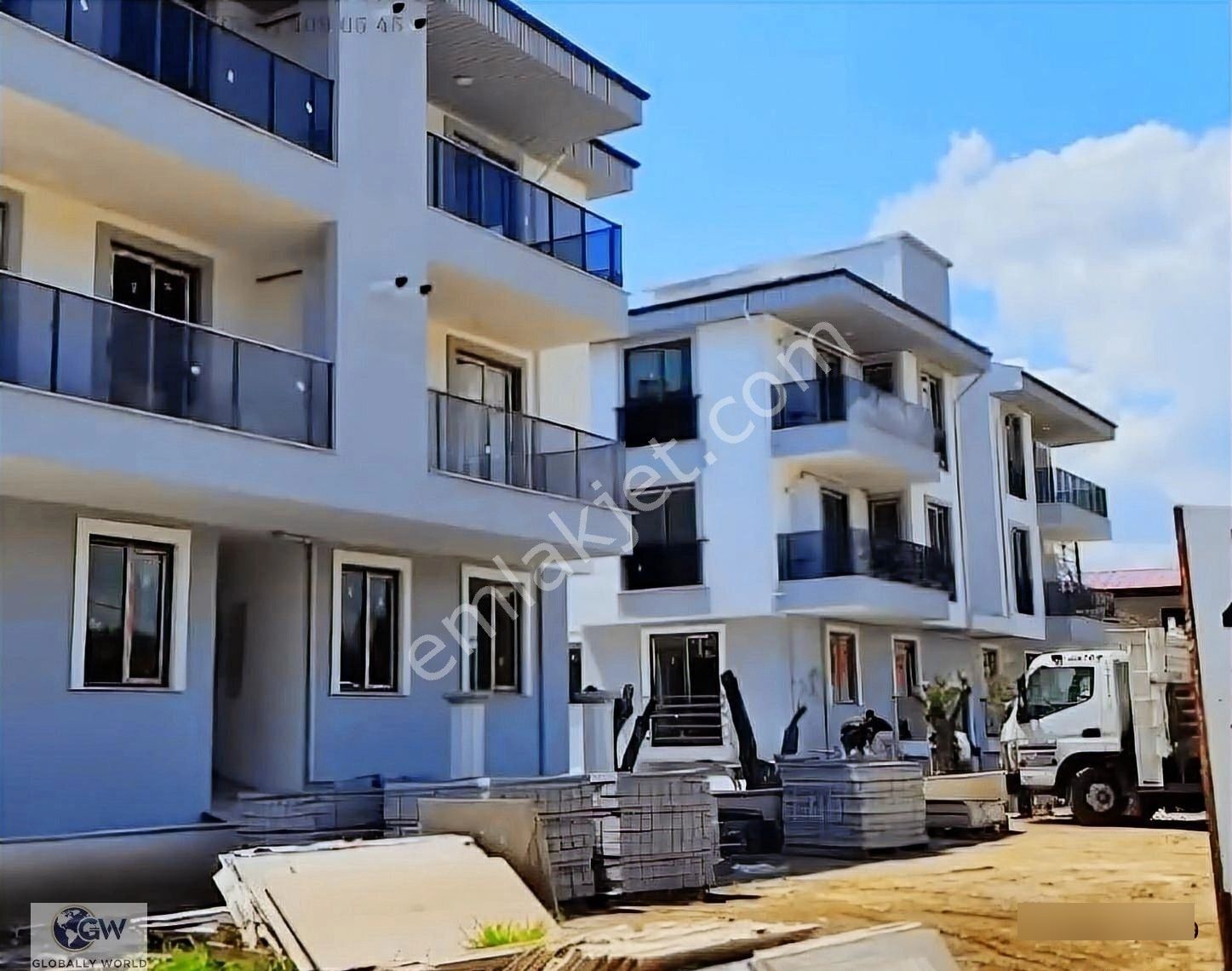 Ula Çarşıya Yakın Satılık Daire