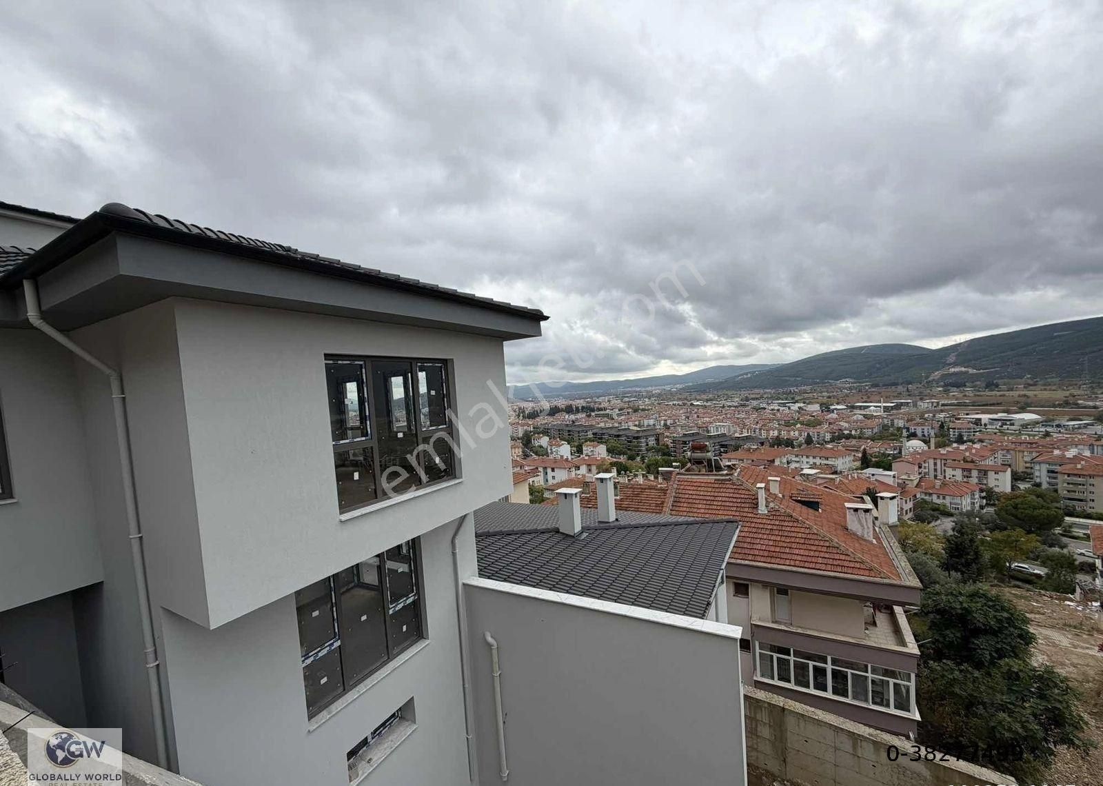 Akyol'da Panaromik Muğla Manzaralı Sıfır Daire