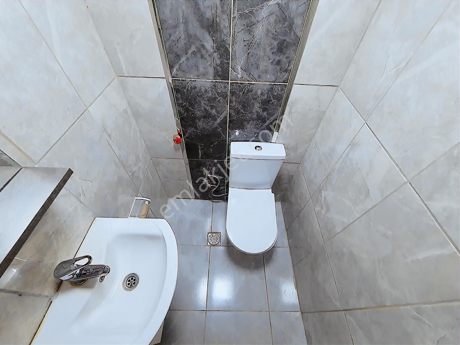 Plevne Mah'de Cadde Üzeri Ful Yapılı Kat Konumunda Daire - Görsel 12