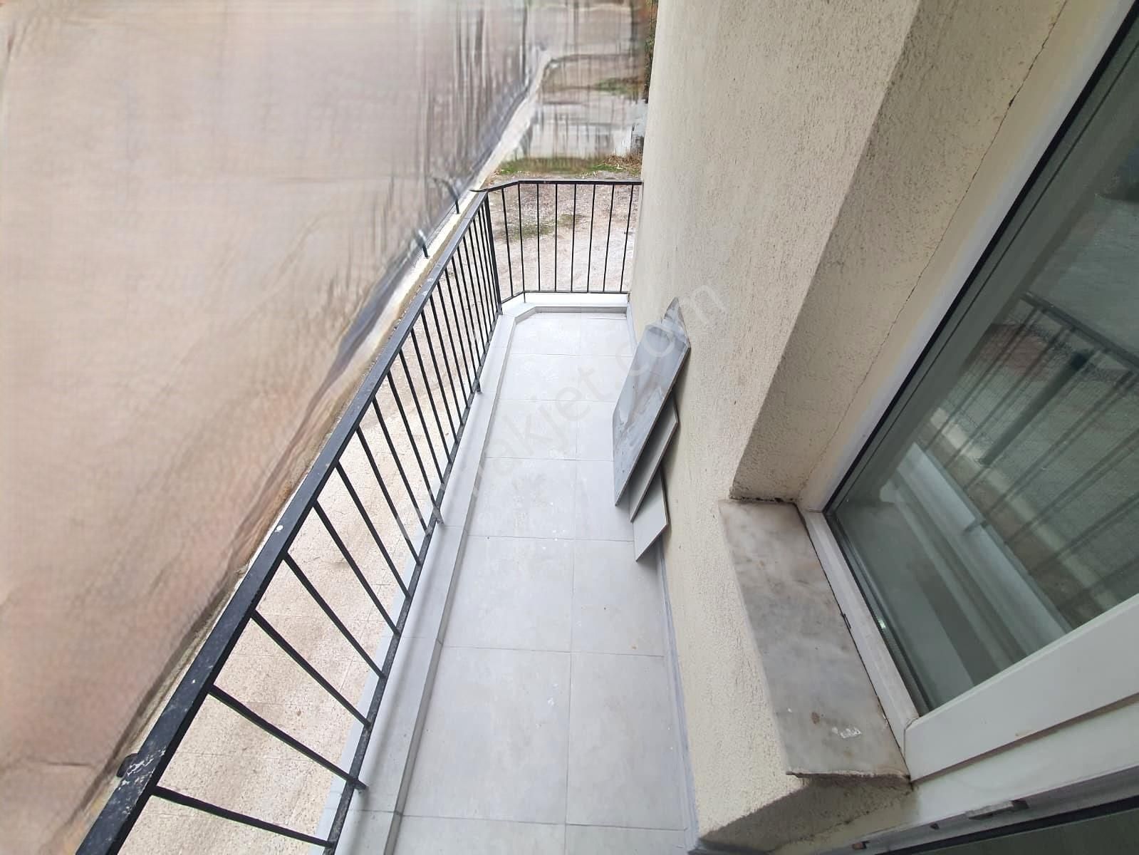 Plevne Mah'de Cadde Üzeri Ful Yapılı Kat Konumunda Daire - Görsel 32