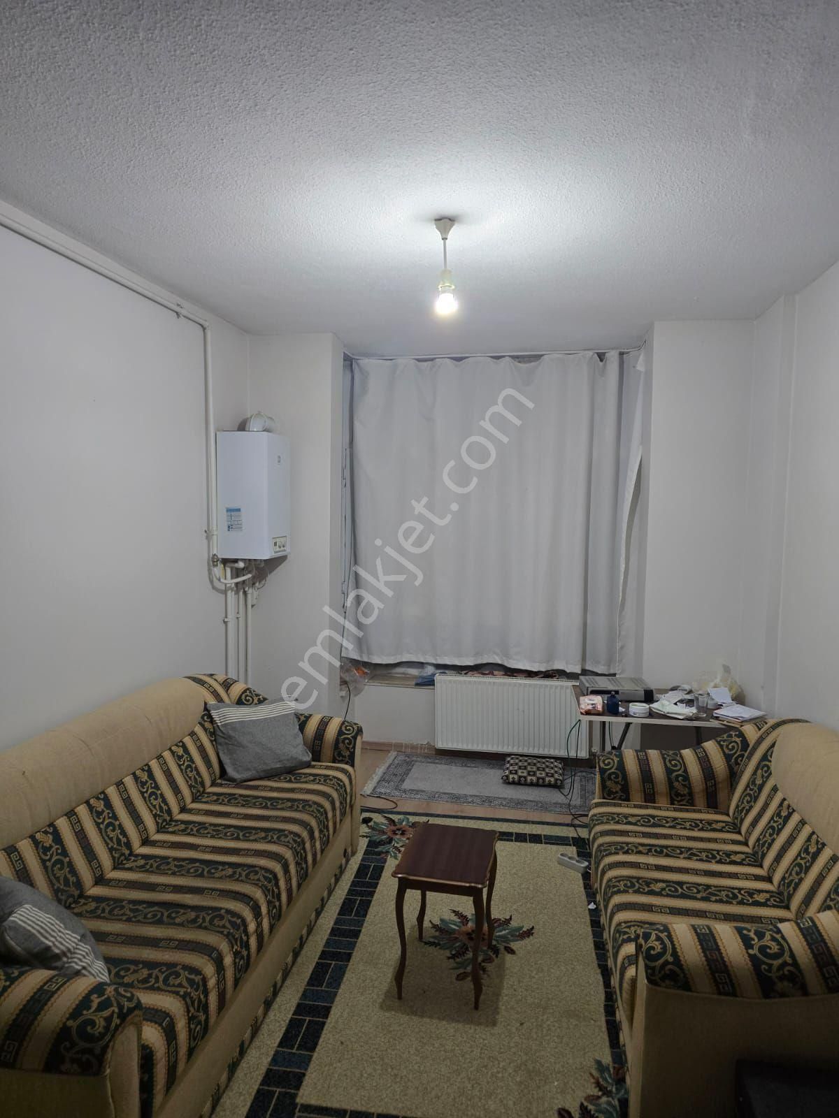 Üçkuyular Tokilerde Kiralik 1+1 Ful Eşyalı Daire - Görsel 5