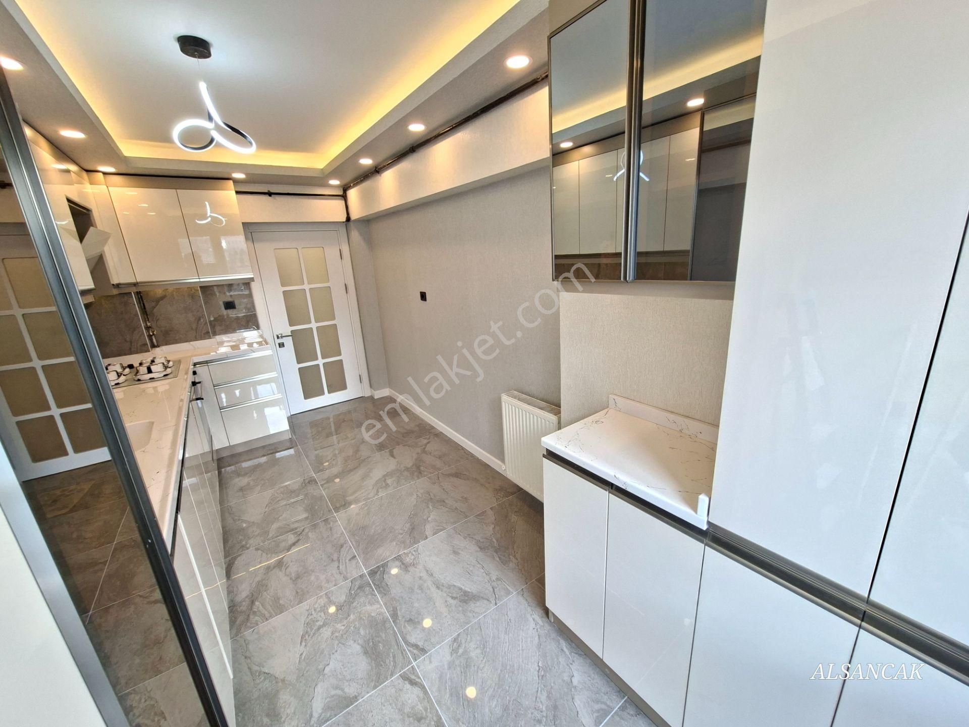 Elvan Da 3+1 Katta Lüks Yapılı Satılık Daire Ankastre Mutfaklı - Görsel 5
