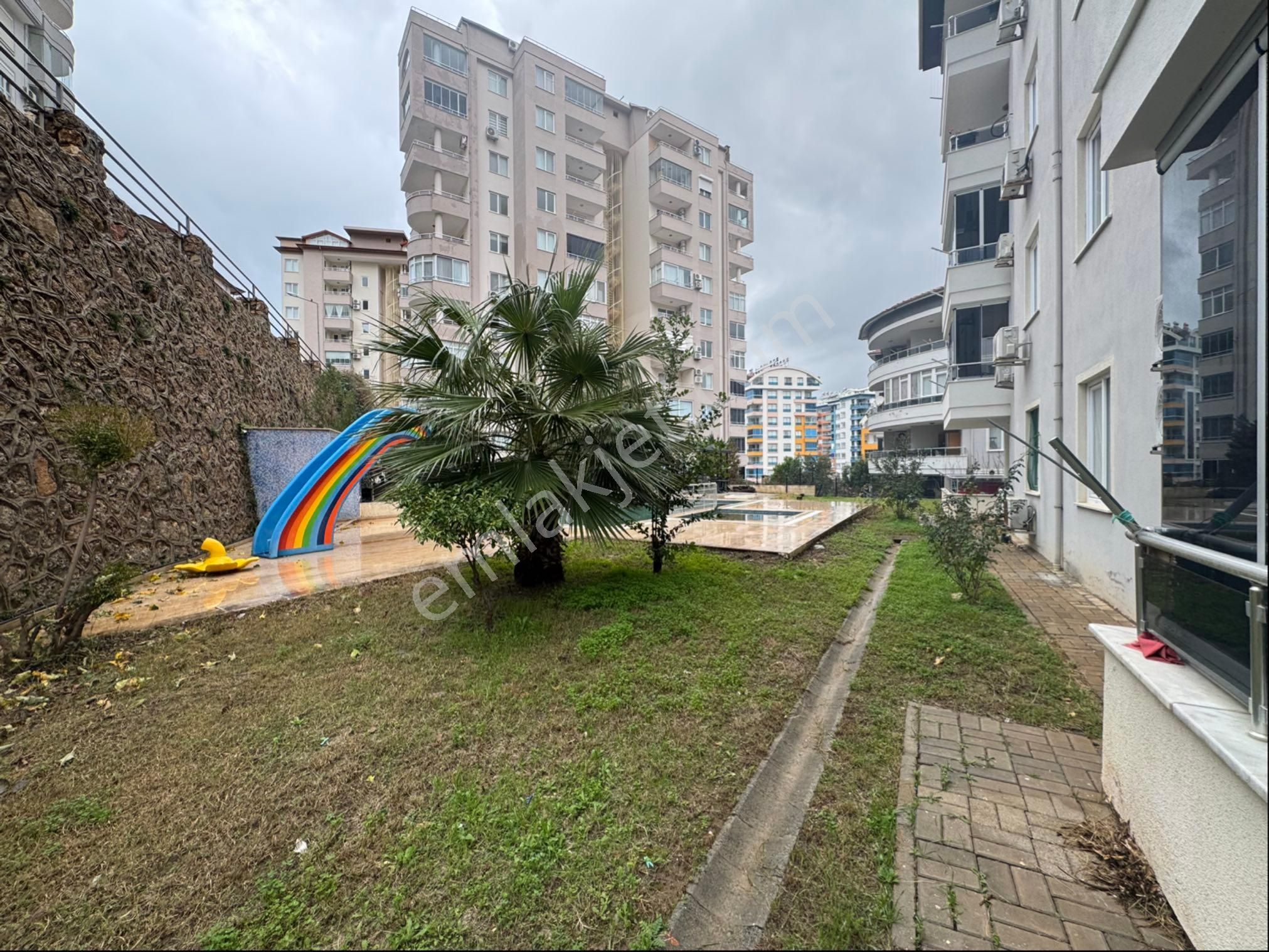 Tosmurda Satılık Geniş 2+1 Havuzlu Daire - Görsel 5