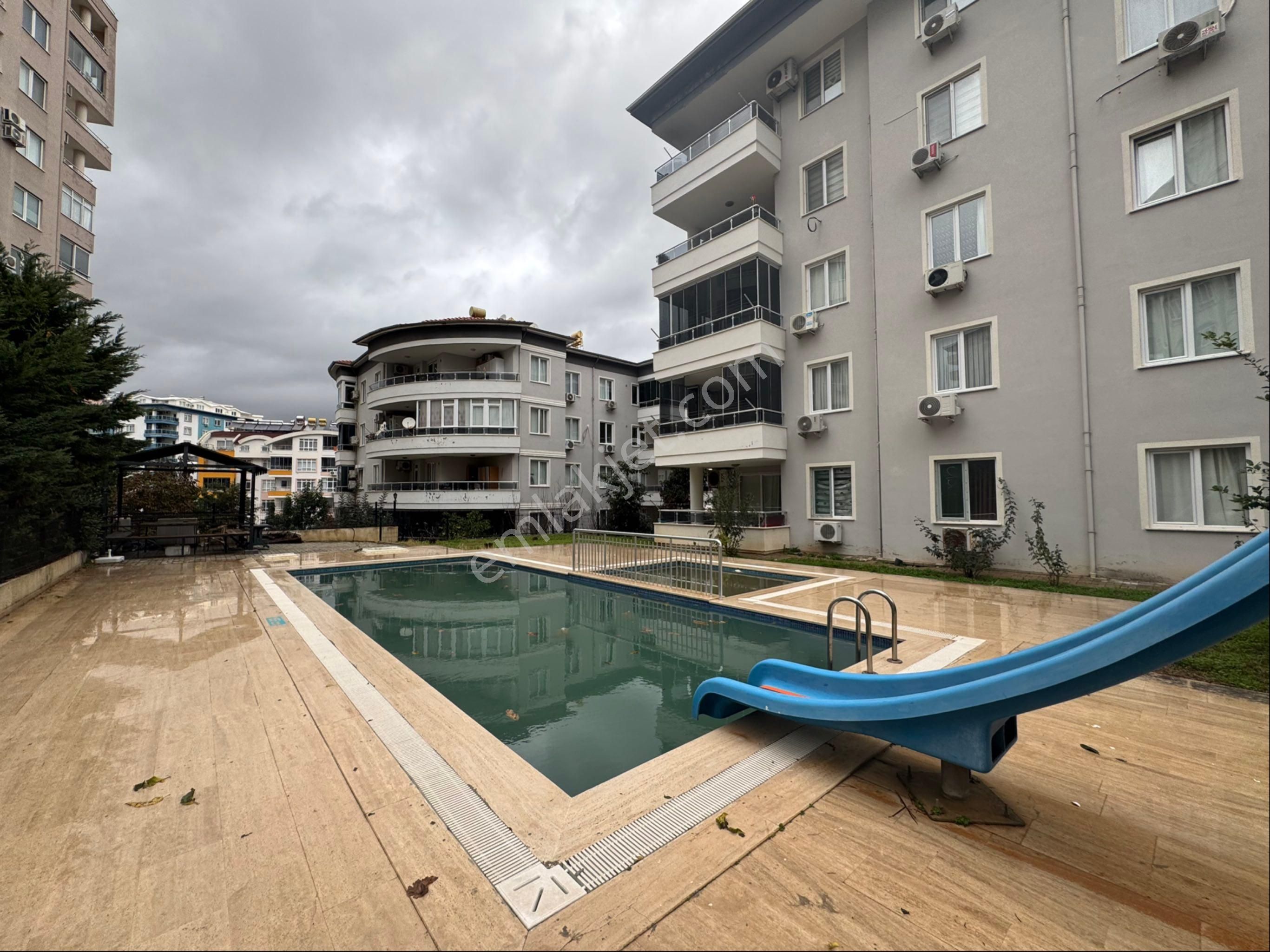 Tosmurda Satılık Geniş 2+1 Havuzlu Daire - Görsel 2