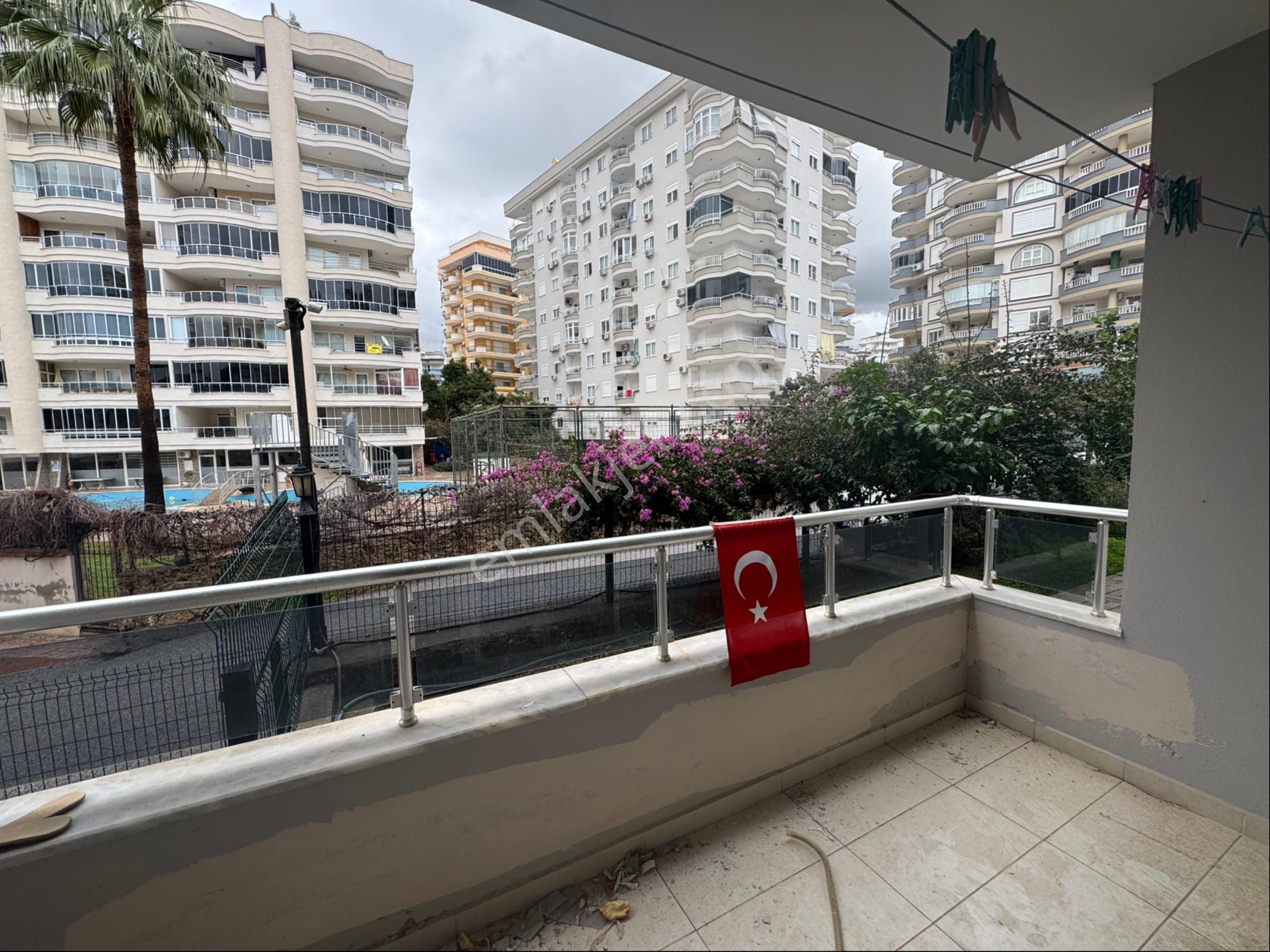 Tosmurda Satılık Geniş 2+1 Havuzlu Daire - Görsel 14