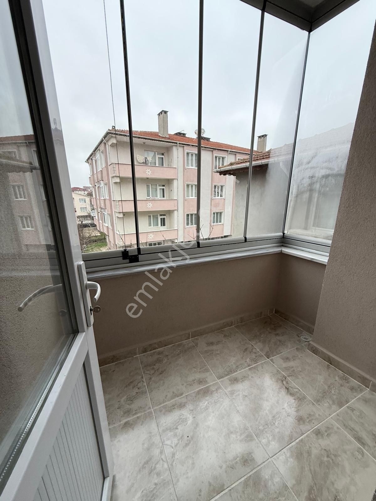 Ergünler İnşaattan 2+1 Ara Kat Merkezde Kiralık Daire - Görsel 5