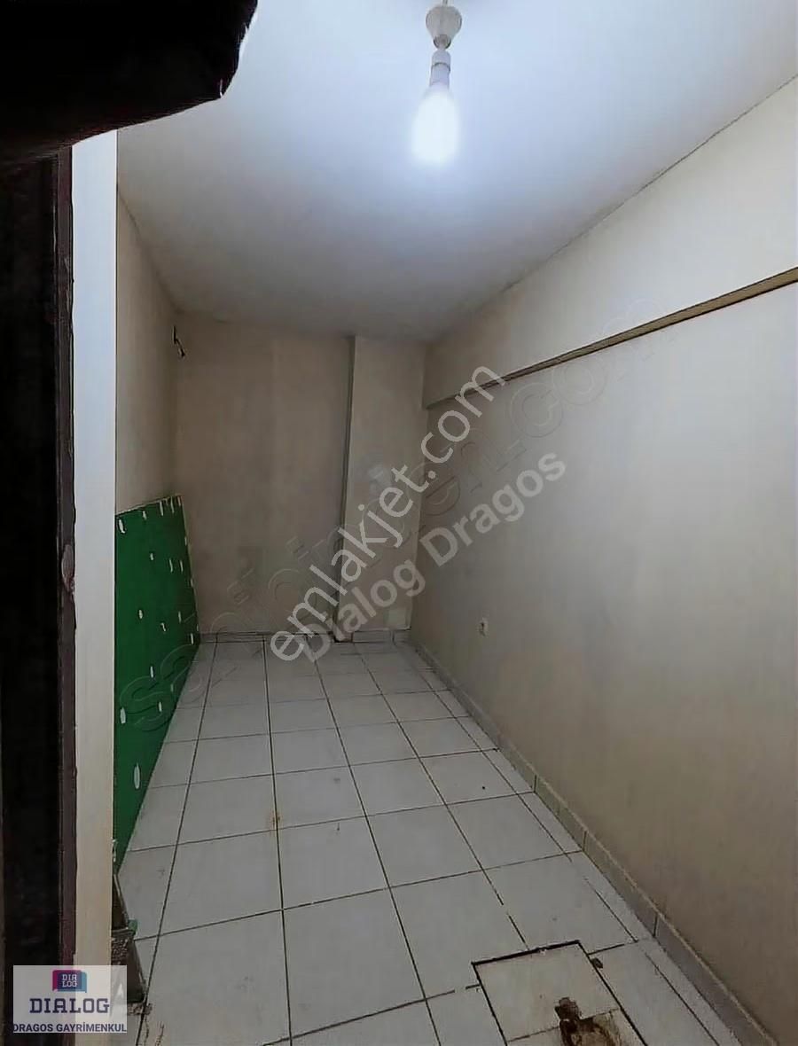 Maltepe Merkezde İşlek Caddede Kiralık 150m2 Dükkan - Görsel 13