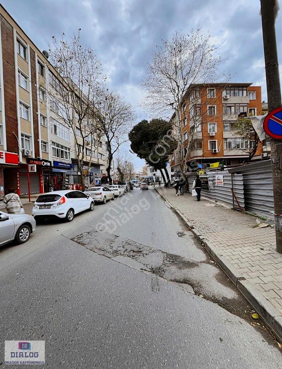 Maltepe Merkezde İşlek Caddede Kiralık 150m2 Dükkan - Görsel 7