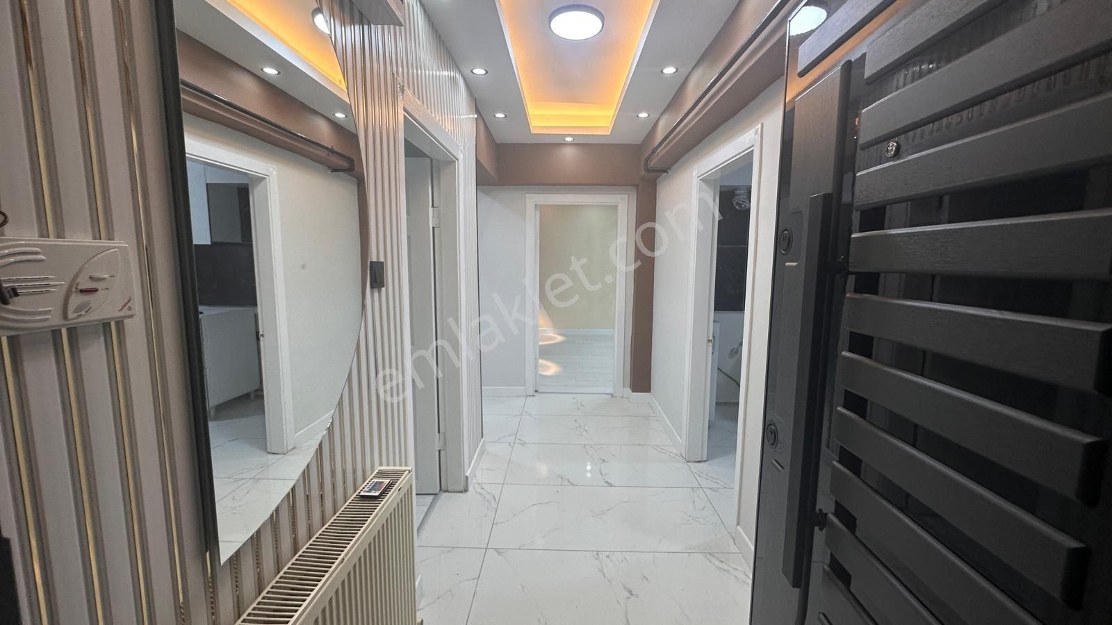 Pınarbaşı Mahallesi 3 + 1 Acil Üçüncü Kat Satılık Daire Full Yapılı - Görsel 2