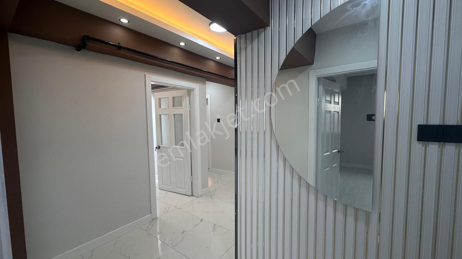 Pınarbaşı Mahallesi 3 + 1 Acil Üçüncü Kat Satılık Daire Full Yapılı - Görsel 24