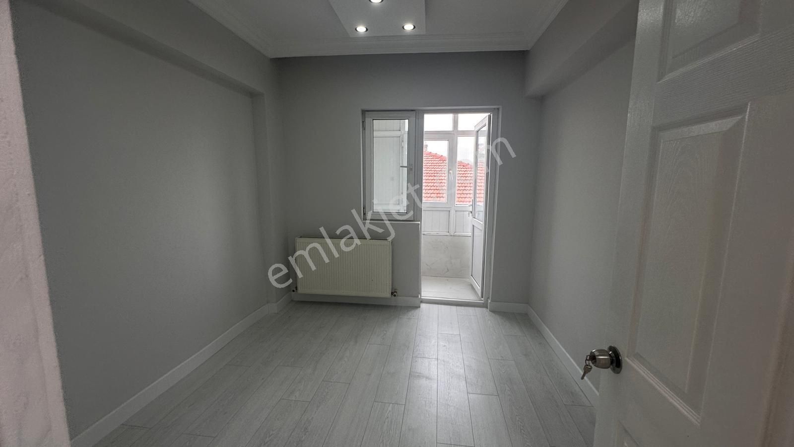 Pınarbaşı Mahallesi 3 + 1 Acil Üçüncü Kat Satılık Daire Full Yapılı - Görsel 20