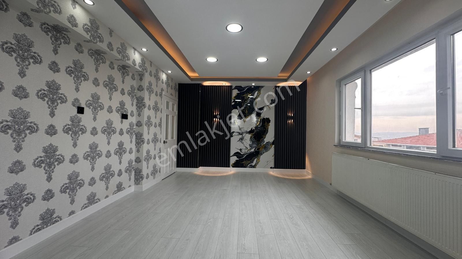 Pınarbaşı Mahallesi 3 + 1 Acil Üçüncü Kat Satılık Daire Full Yapılı - Görsel 17